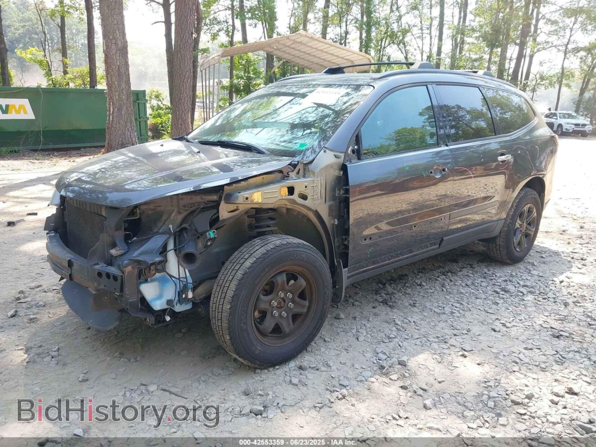 2014 CHEVROLET TRAVERSE - VIN: 1GNKRFED2EJ258817 - Фото 2