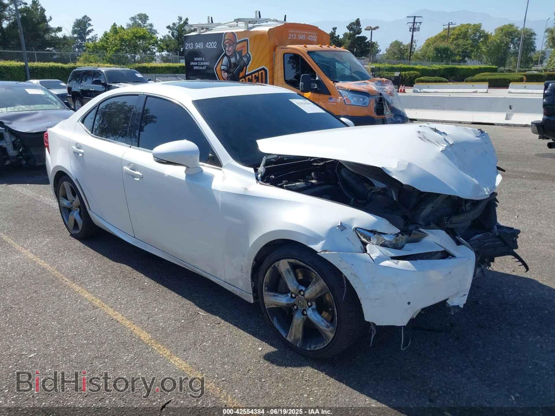 Photo JTHBE1D21F5014656 - LEXUS IS 2015