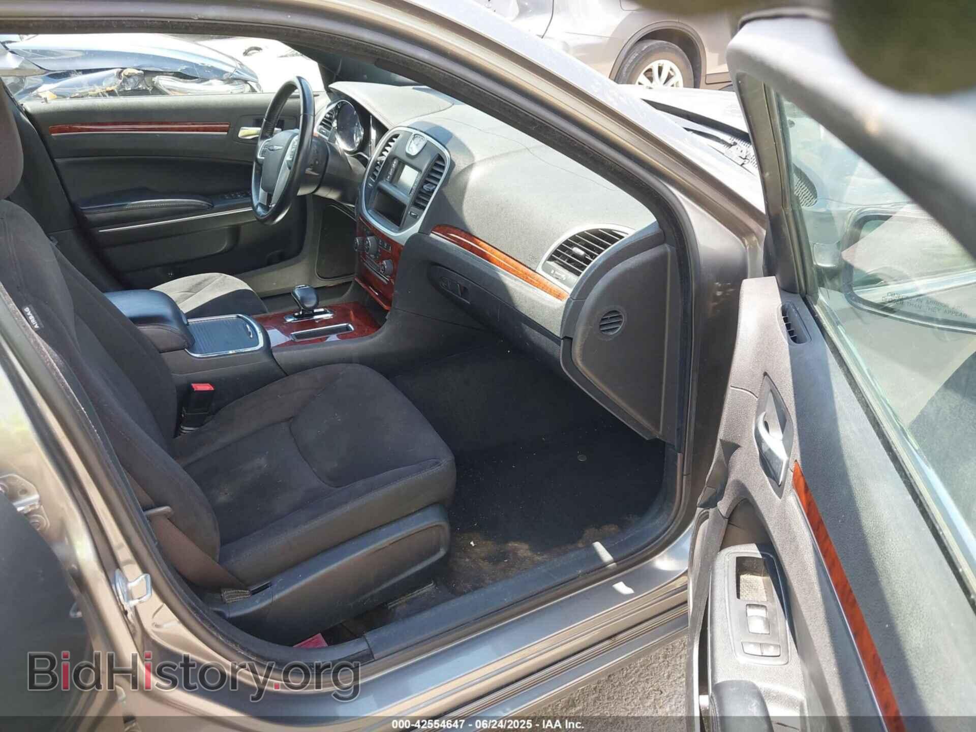 2012 CHRYSLER 300 - VIN: 2C3CCAAG0CH156730 - Фото 5