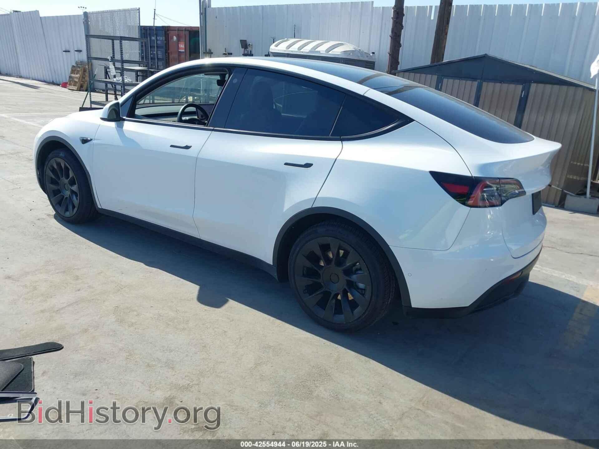2021 TESLA MODEL Y - VIN: 5YJYGAEE4MF265696 - Фото 3