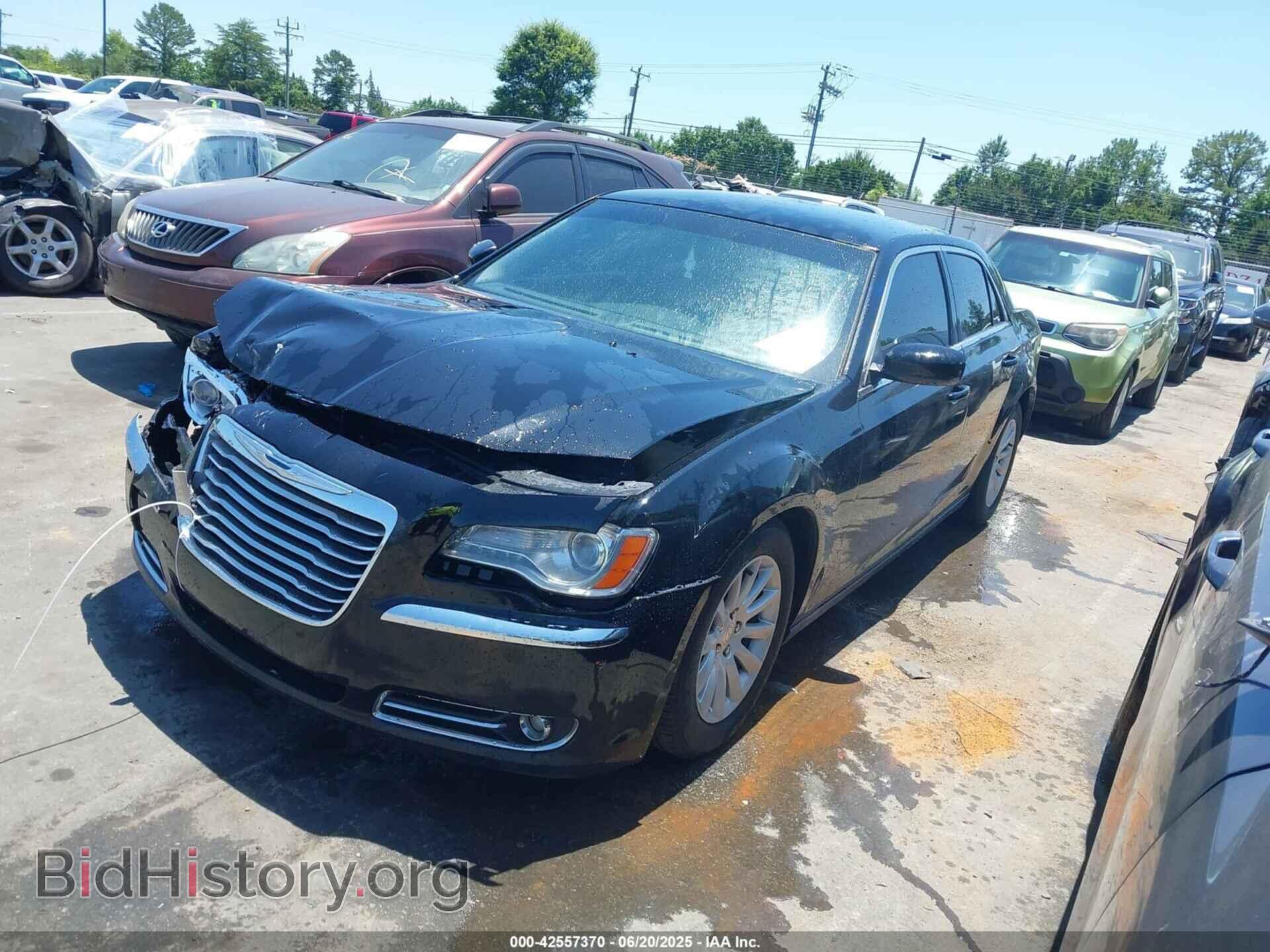 2013 CHRYSLER 300 - VIN: 2C3CCAAG5DH508539 - Фото 2