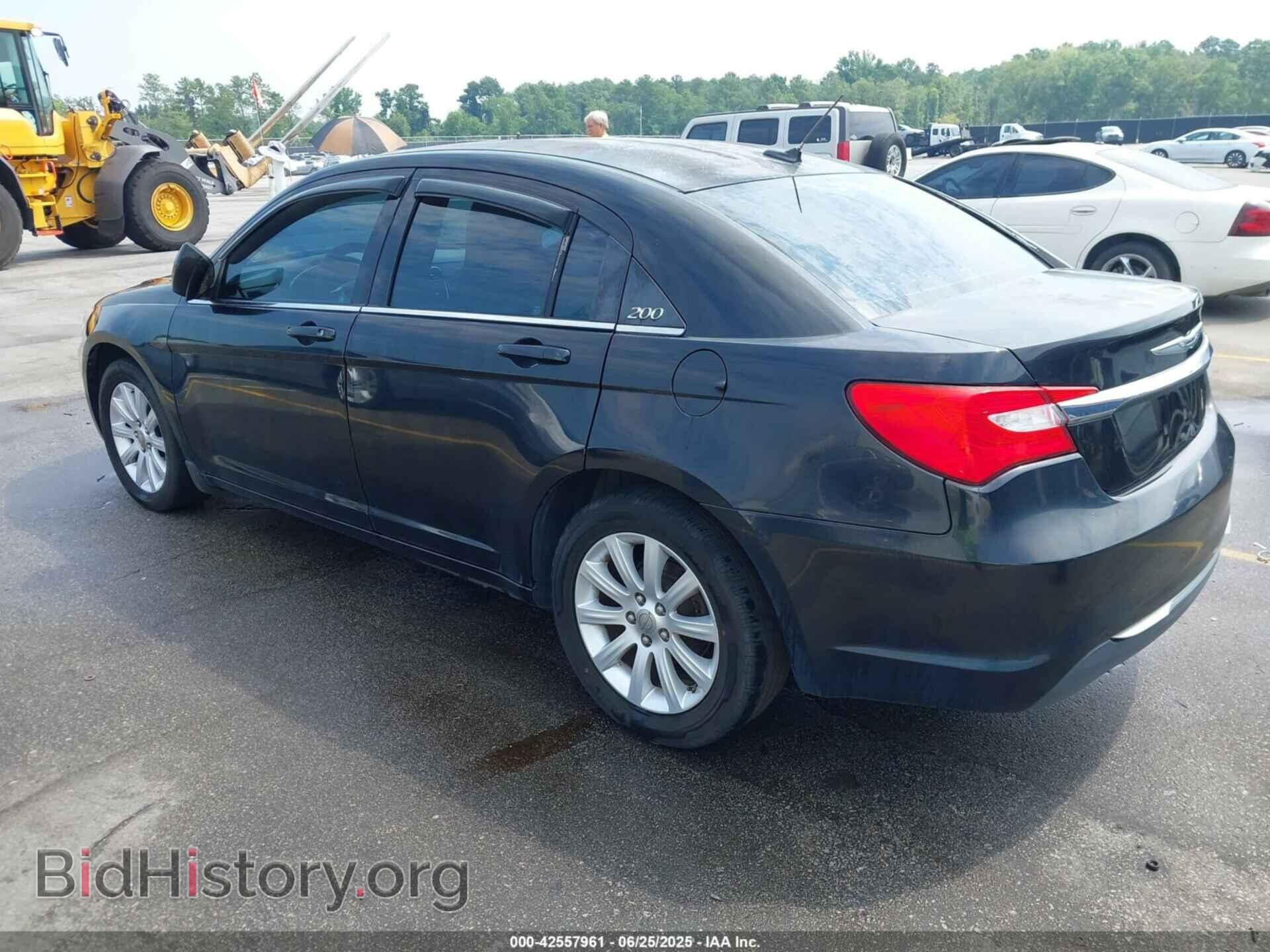 2013 CHRYSLER 200 - VIN: 1C3CCBBB2DN578953 - Фото 3
