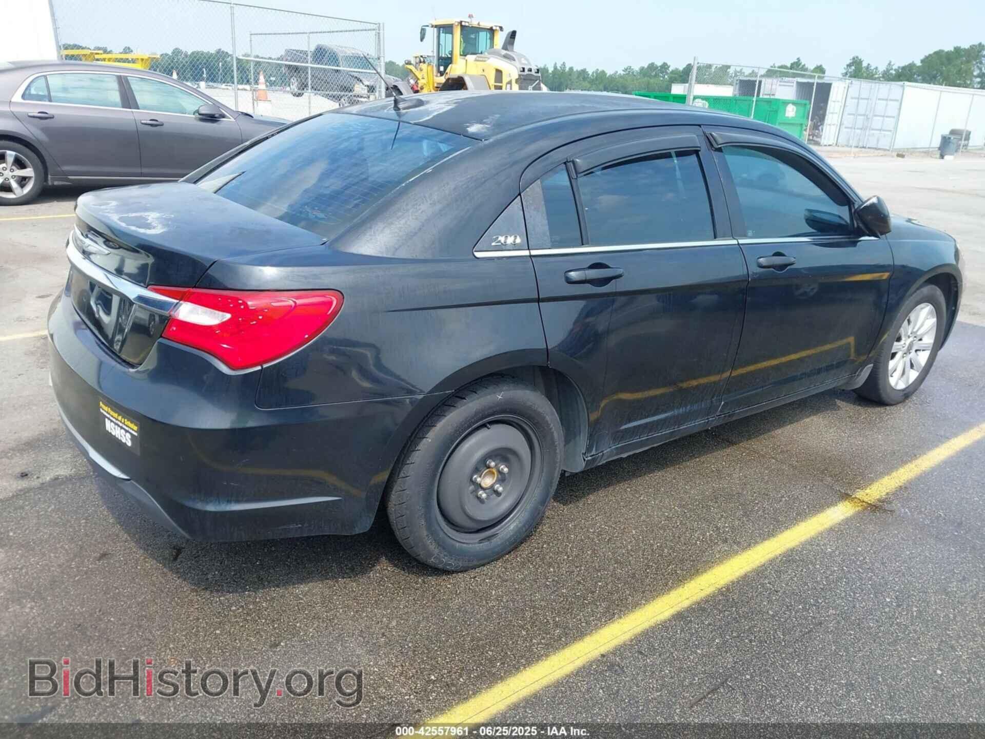 2013 CHRYSLER 200 - VIN: 1C3CCBBB2DN578953 - Фото 4