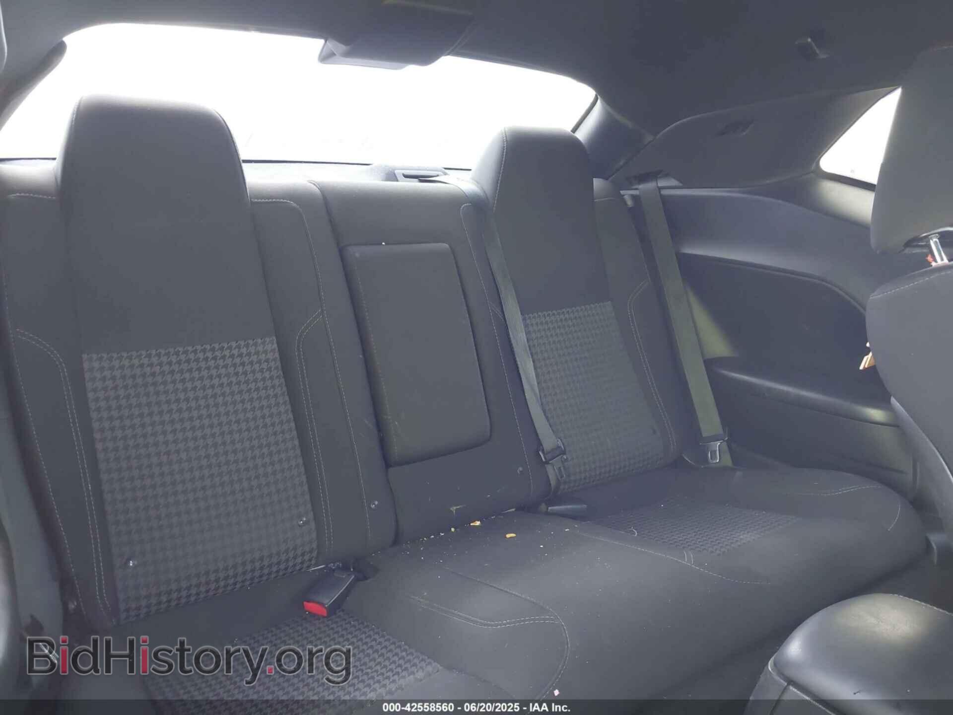 2016 DODGE CHALLENGER - VIN: 2C3CDZAG3GH107801 - Фото 8