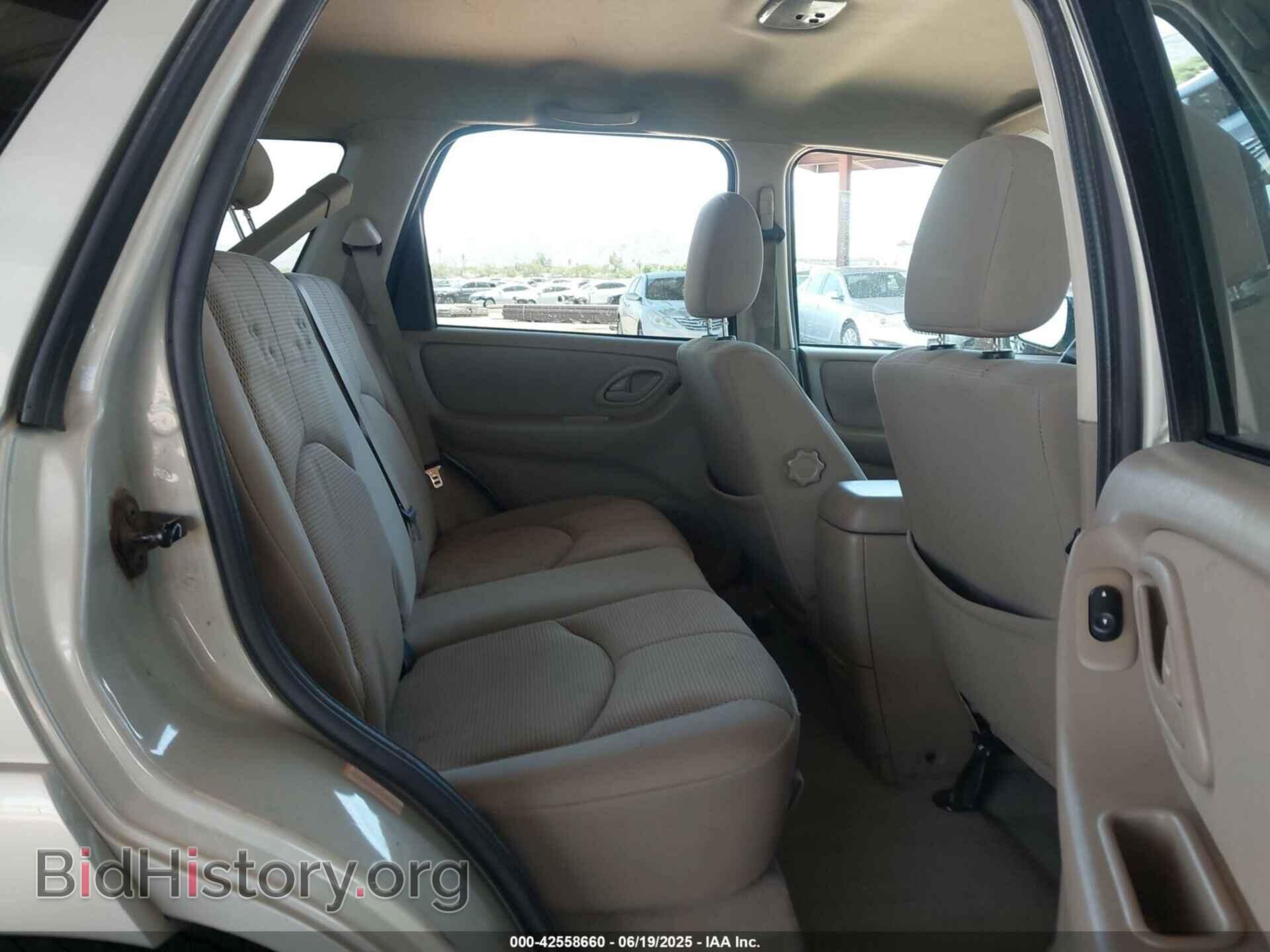2005 MAZDA TRIBUTE - VIN: 4F2YZ04155KM04497 - Фото 8