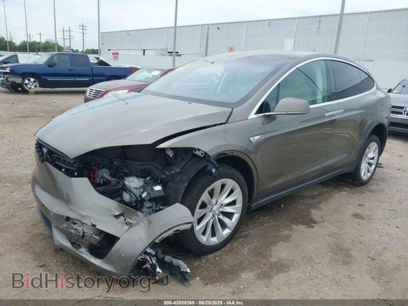 2016 Tesla MODEL X (VIN 5YJXCBE25GF008618) — photo 2 of 17