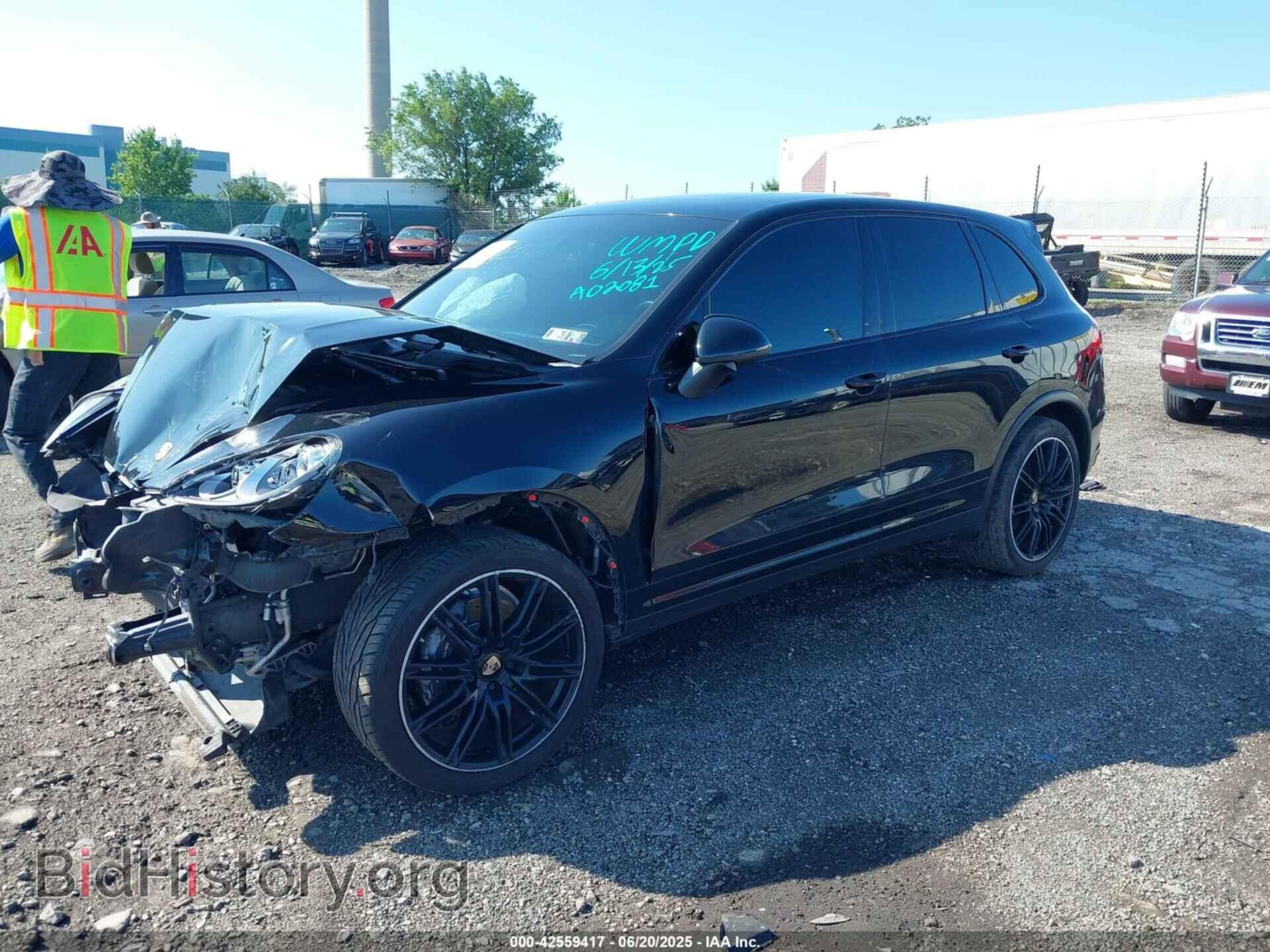 2013 PORSCHE CAYENNE - VIN: WP1AA2A21DLA02081 - Photo 2
