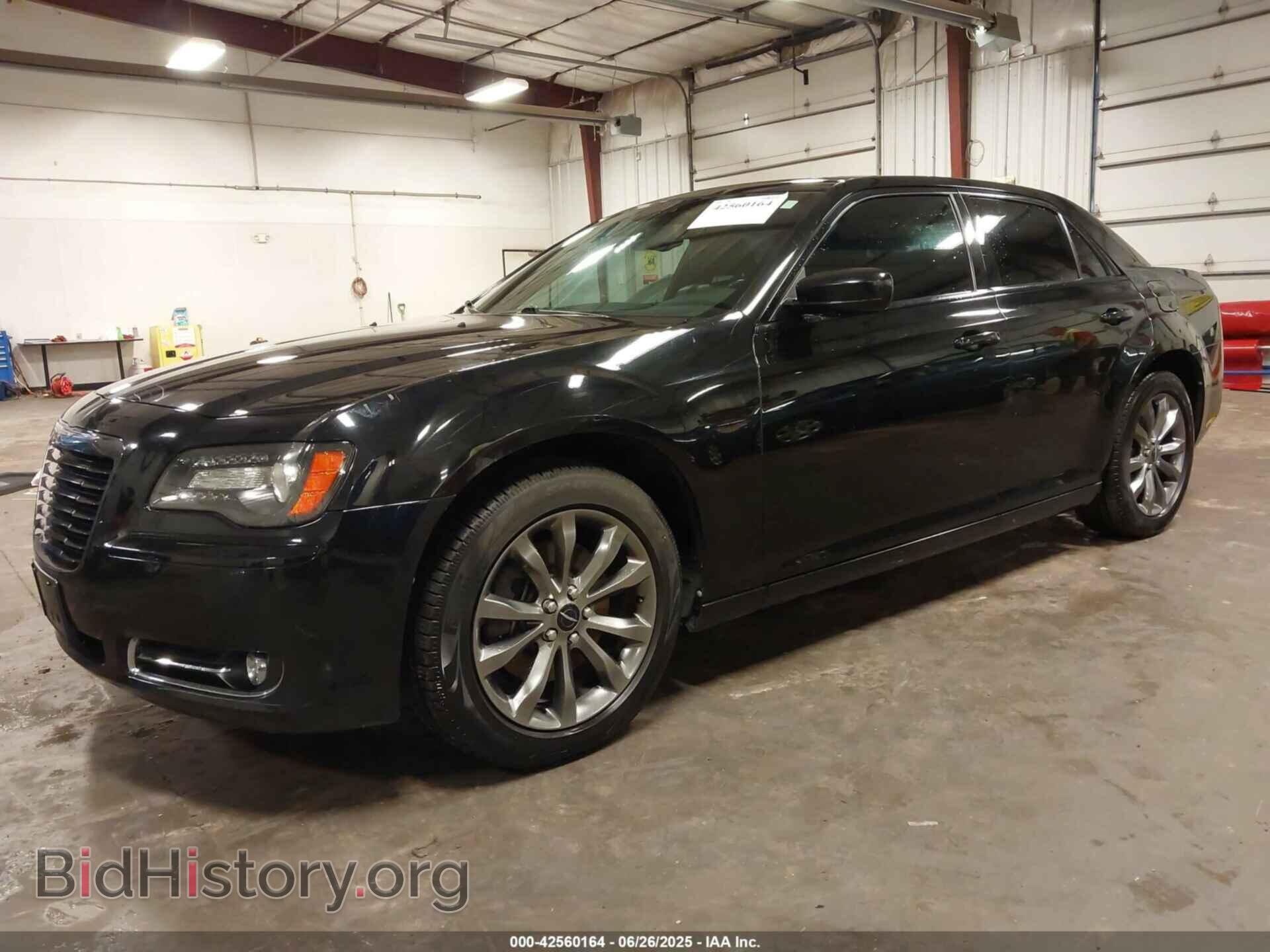 2014 CHRYSLER 300 - VIN: 2C3CCAGG3EH331532 - Фото 2