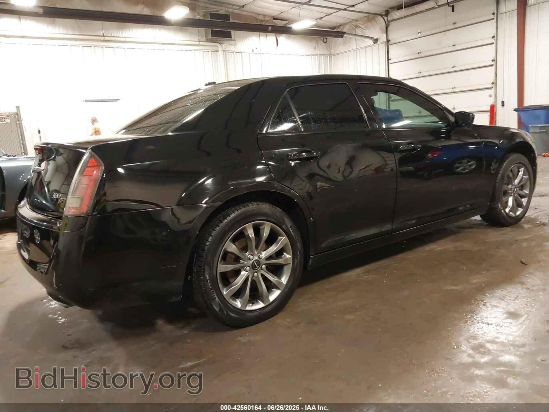 2014 CHRYSLER 300 - VIN: 2C3CCAGG3EH331532 - Фото 4