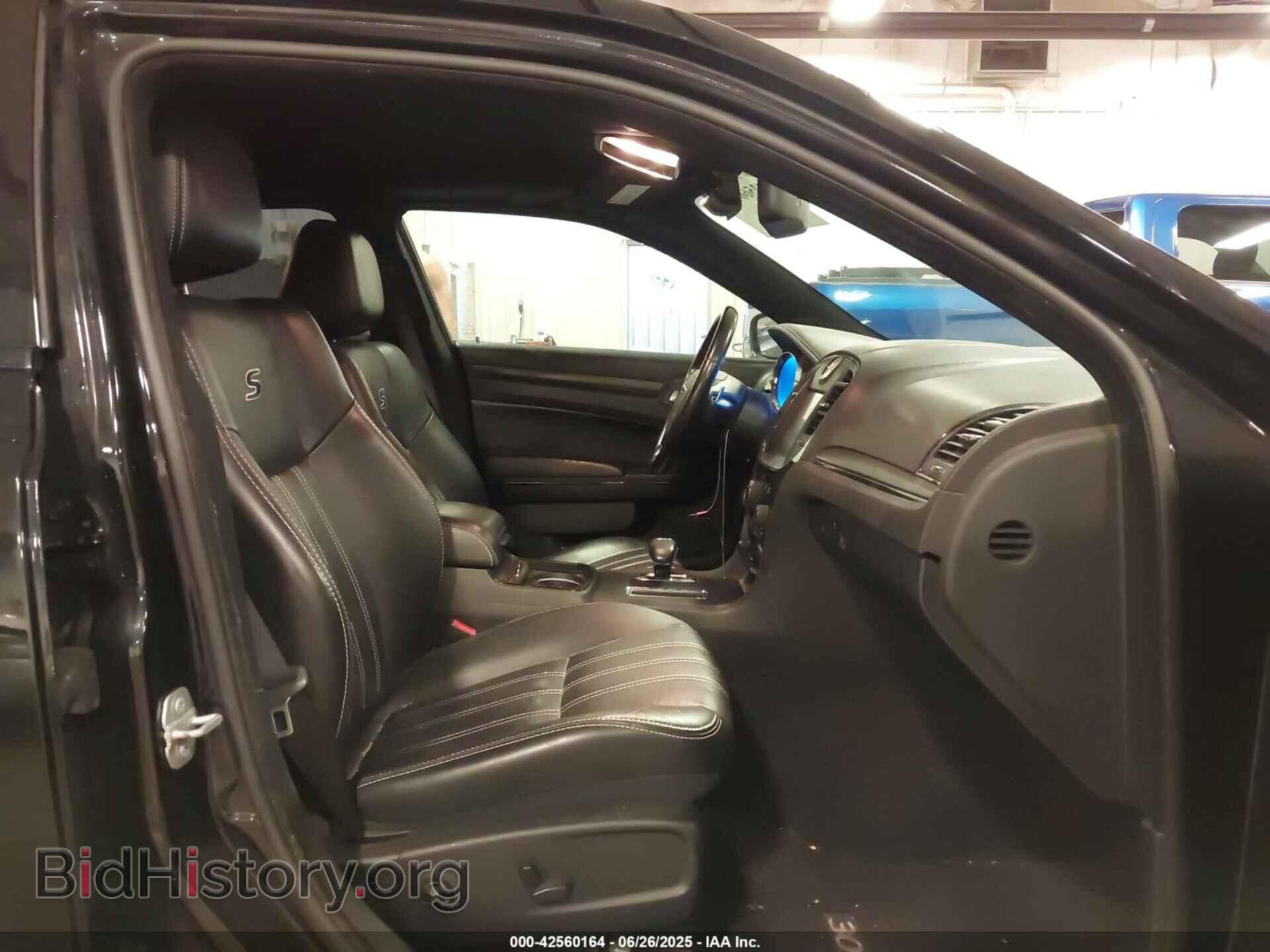 2014 CHRYSLER 300 - VIN: 2C3CCAGG3EH331532 - Фото 5