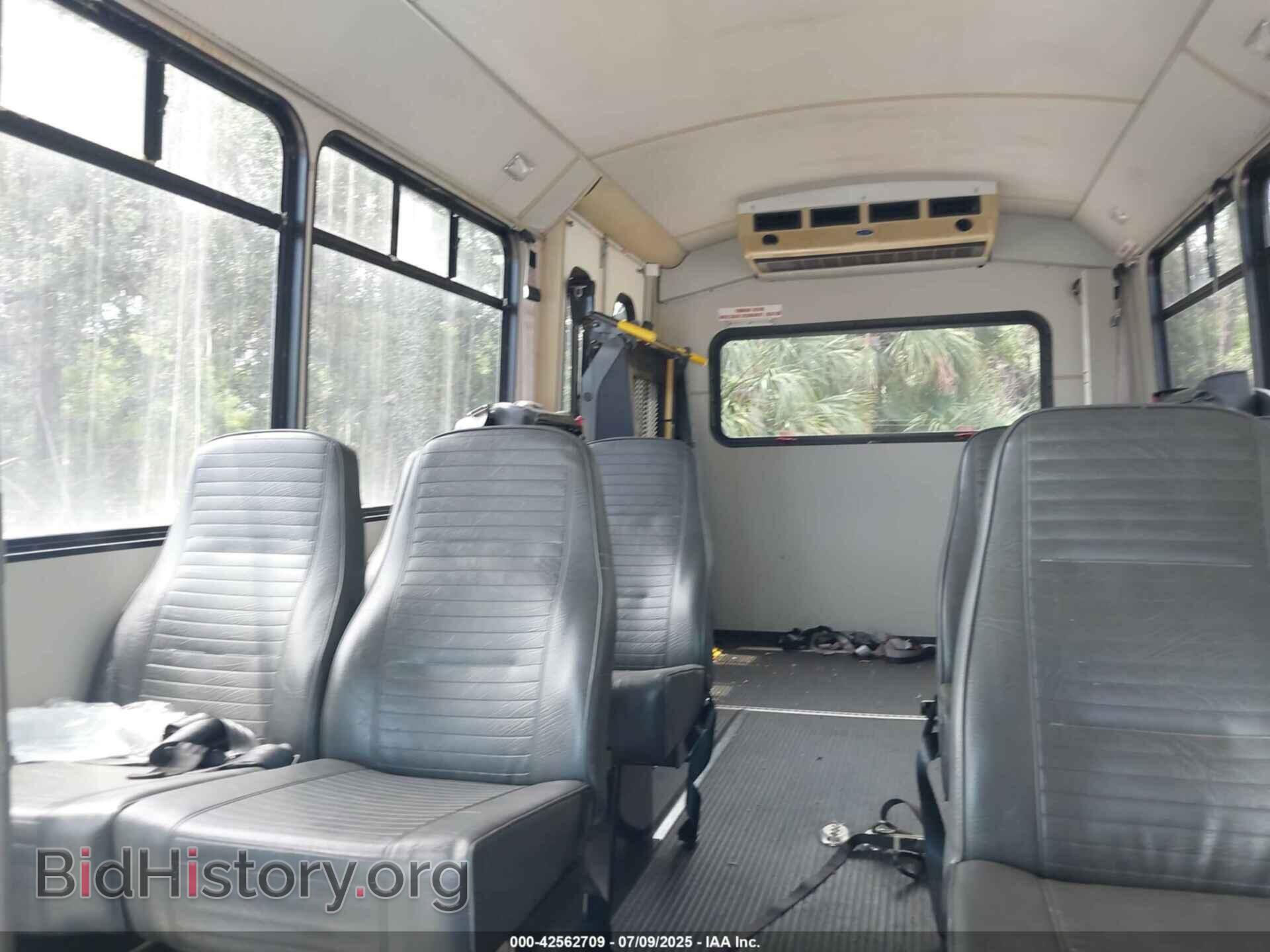2011 FORD E-350 CUTAWAY - VIN: 1FDEE3FL3BDA17098 - Фото 5