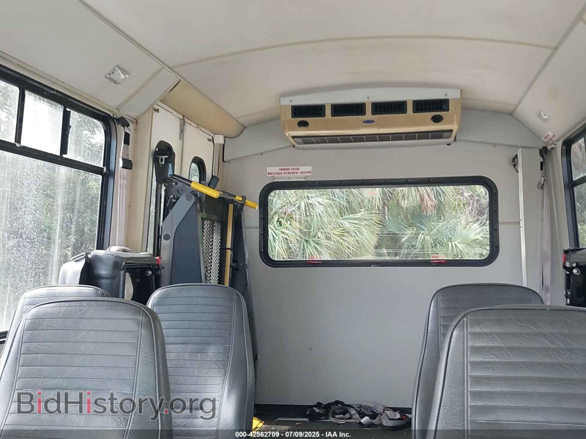 2011 FORD E-350 CUTAWAY - VIN: 1FDEE3FL3BDA17098 - Фото 7