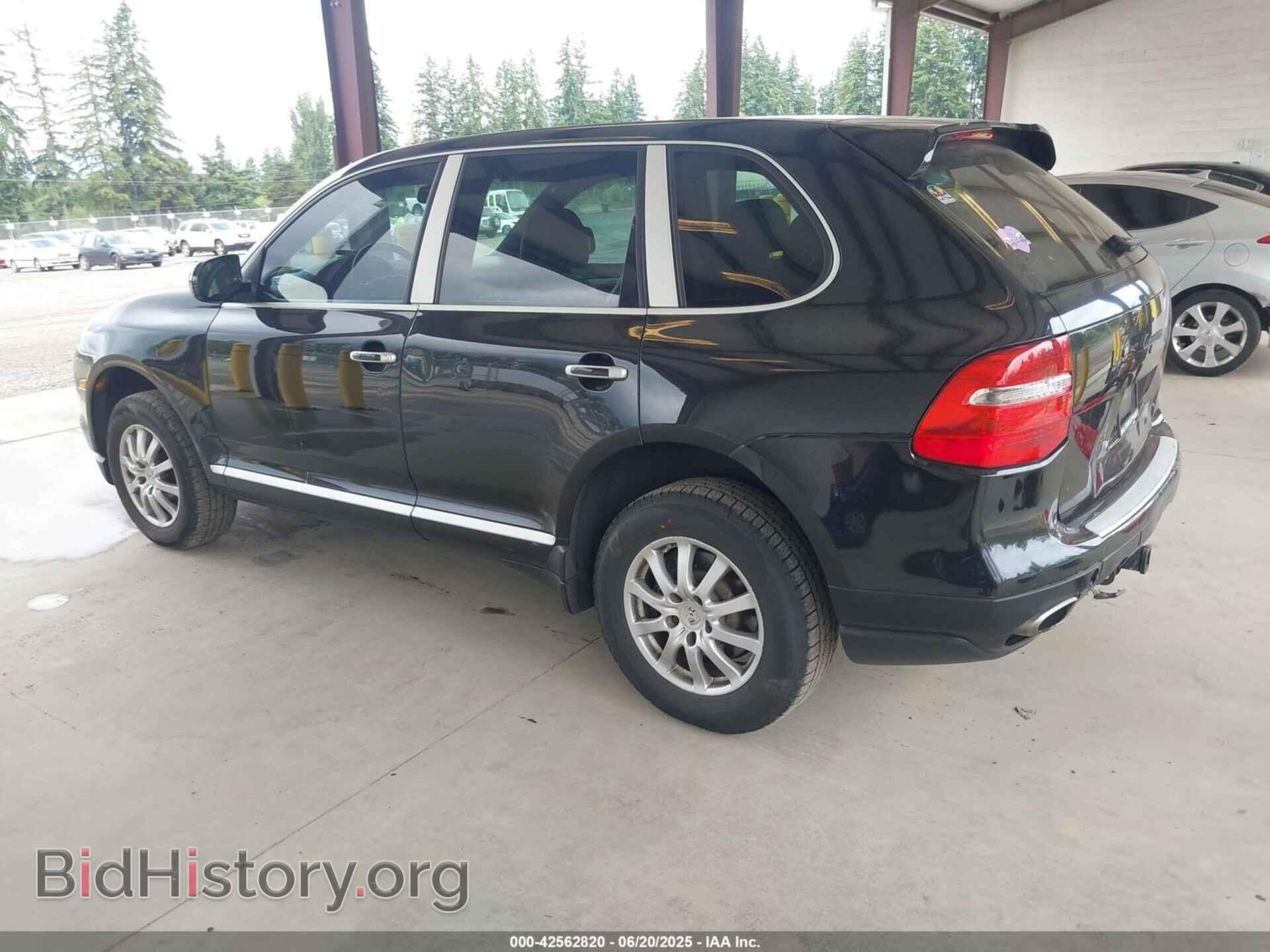 2010 PORSCHE CAYENNE - VIN: WP1AA2AP6ALA02858 - Фото 3