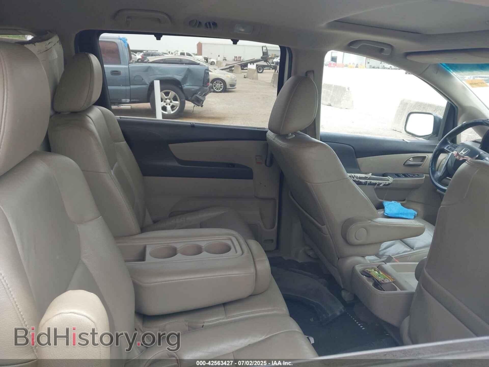 2011 HONDA ODYSSEY - VIN: 5FNRL5H68BB071018 - Фото 8