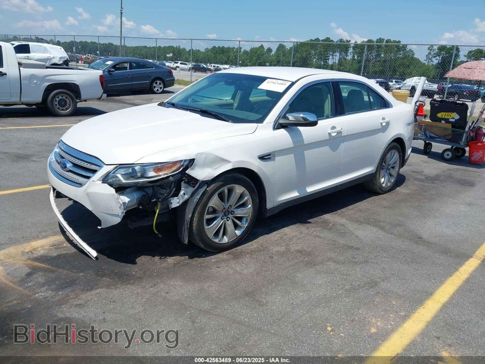 2011 FORD TAURUS - VIN: 1FAHP2FW1BG188341 - Фото 2
