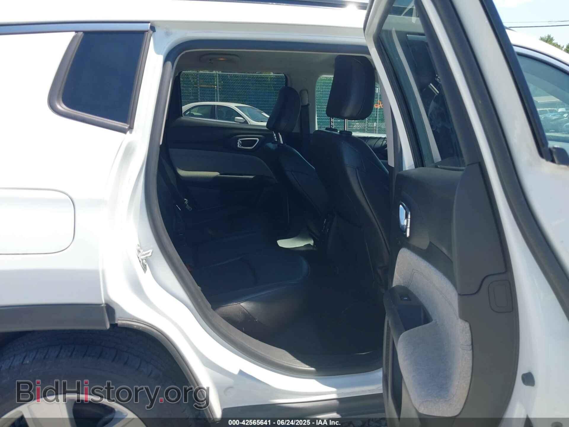2022 JEEP COMPASS - VIN: 3C4NJDBB6NT175579 - Фото 8
