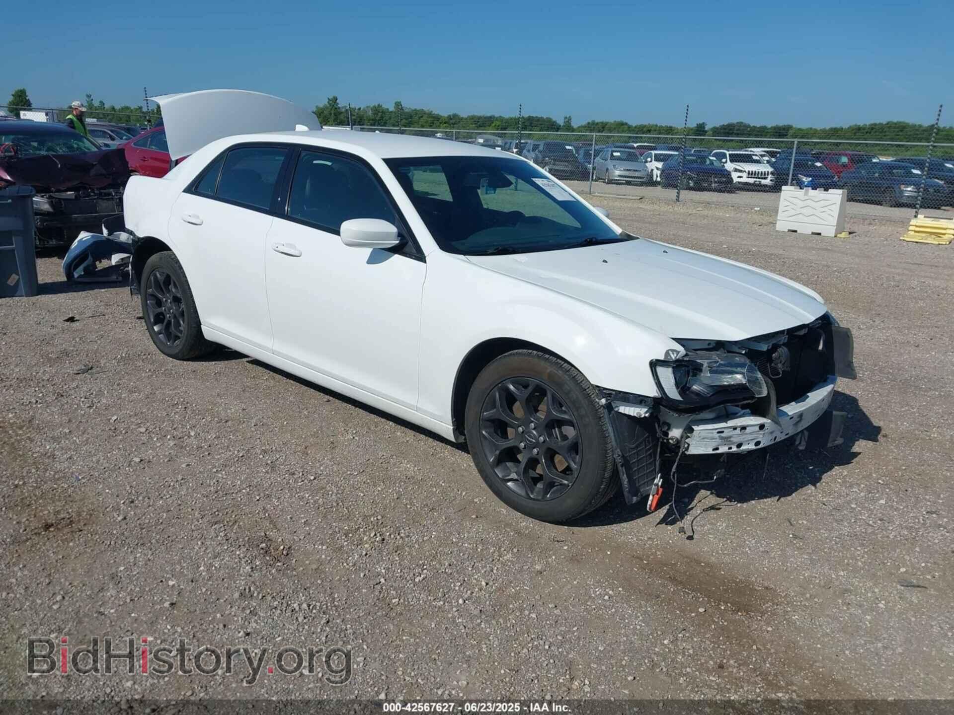 Фотография 2C3CCAGG3KH586189 - CHRYSLER 300 2019