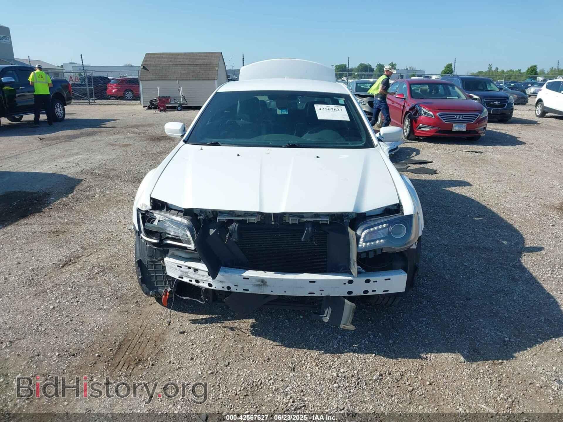 2019 CHRYSLER 300 - VIN: 2C3CCAGG3KH586189 - Фото 13
