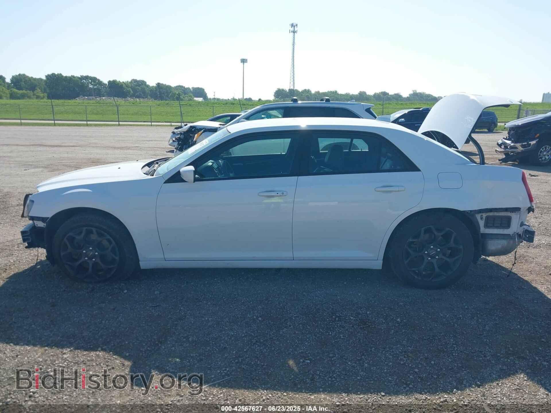 2019 CHRYSLER 300 - VIN: 2C3CCAGG3KH586189 - Фото 15