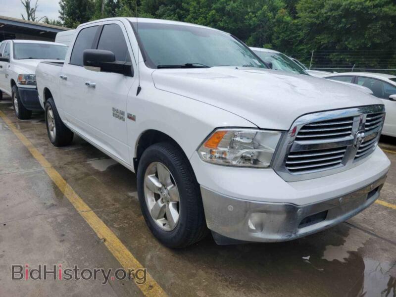 2018 RAM 1500 (VIN 1C6RR6LT3JS266308) — photo 3 of 34