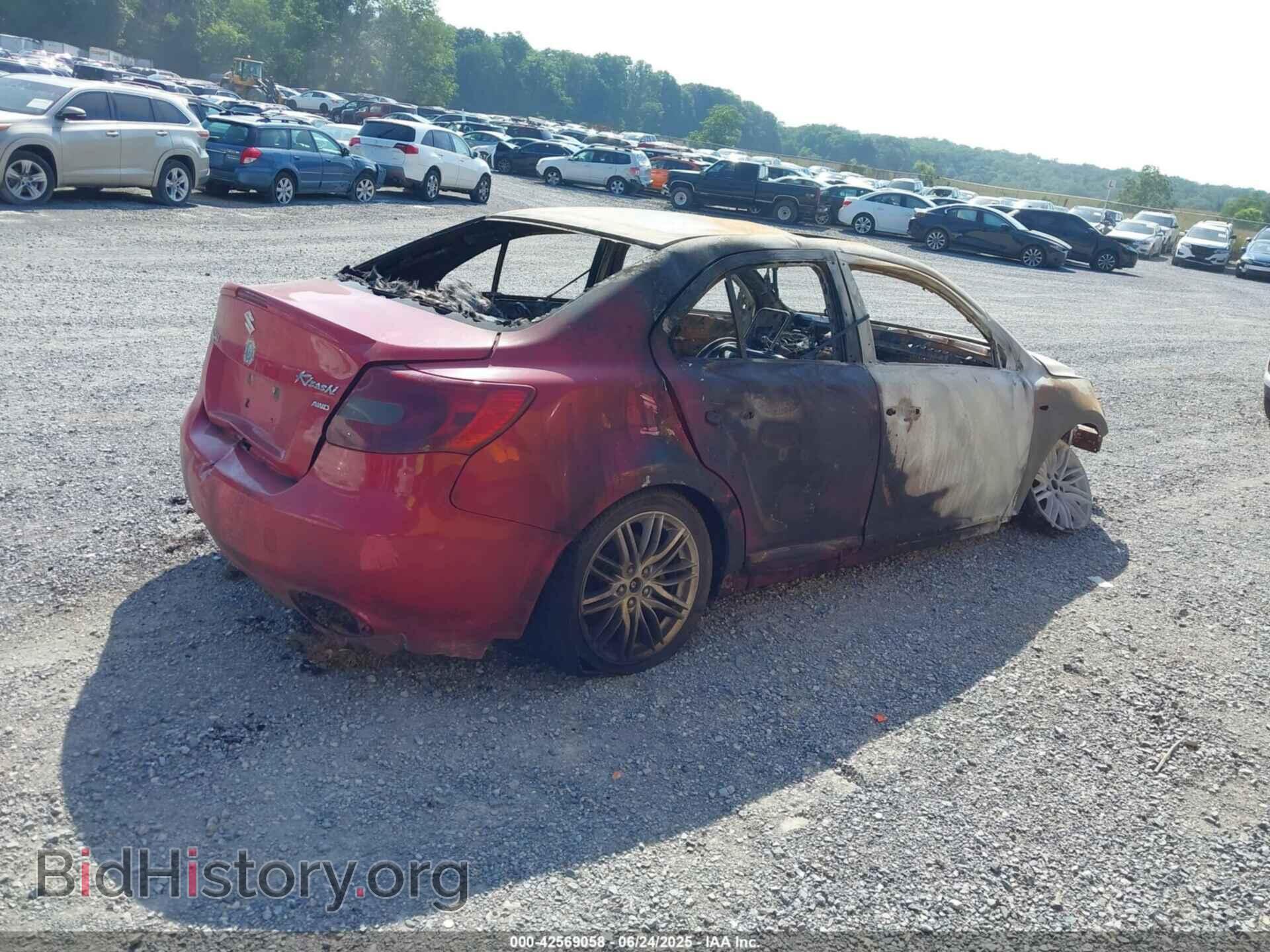 2011 SUZUKI KIZASHI - VIN: JS2RF9A68B6110488 - Photo 4
