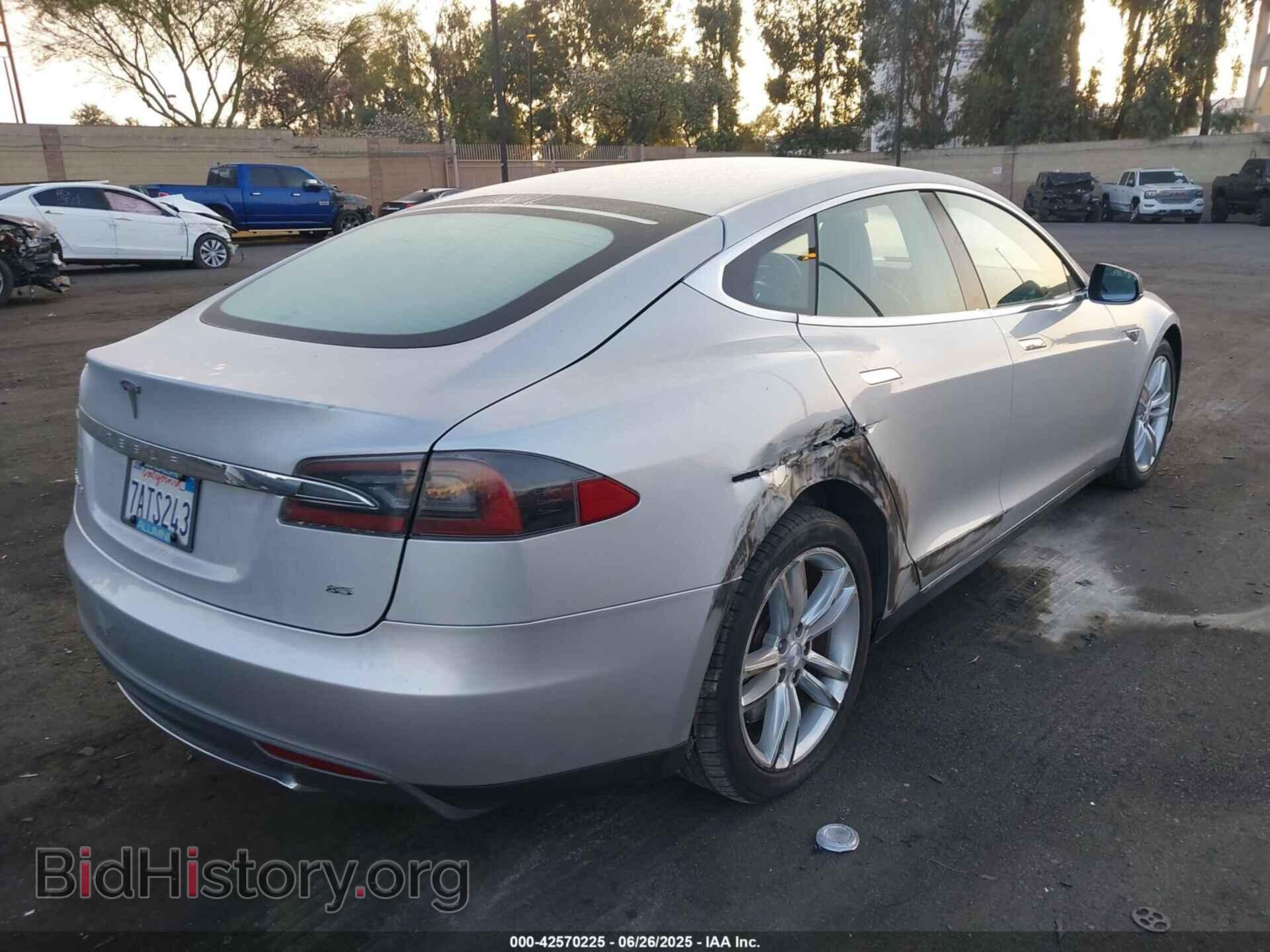 2013 TESLA MODEL S - VIN: 5YJSA1CN6DFP11289 - Photo 4