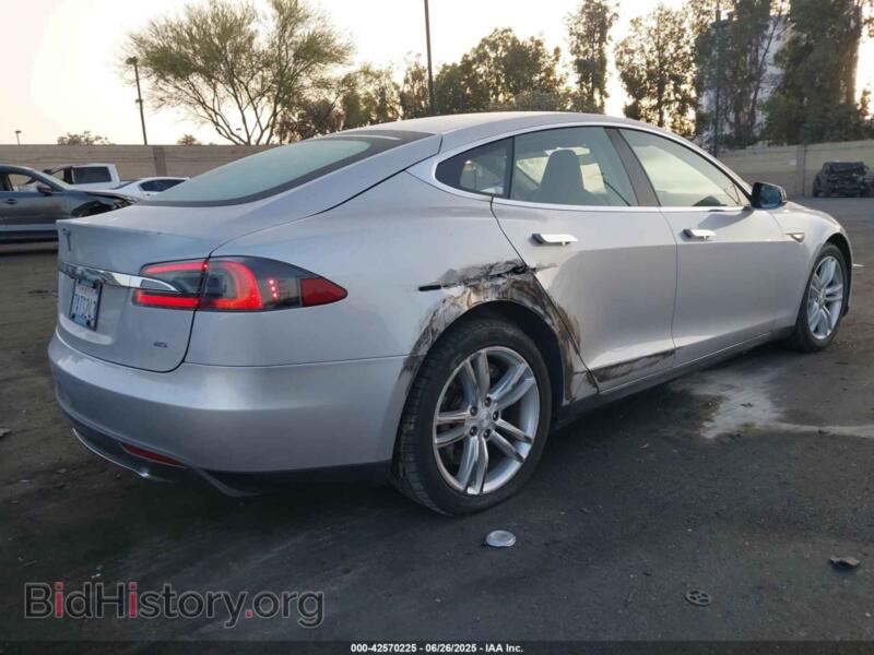 2013 Tesla MODEL S (VIN 5YJSA1CN6DFP11289) — фото 6 из 20