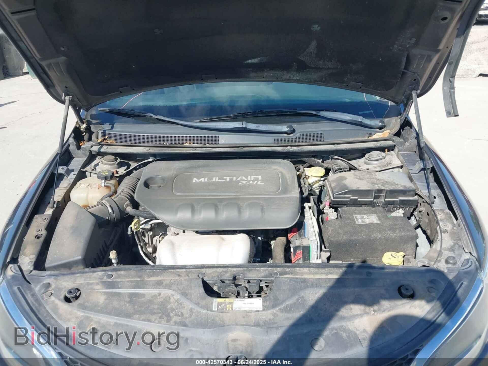 2015 CHRYSLER 200 - VIN: 1C3CCCABXFN575227 - Фото 10