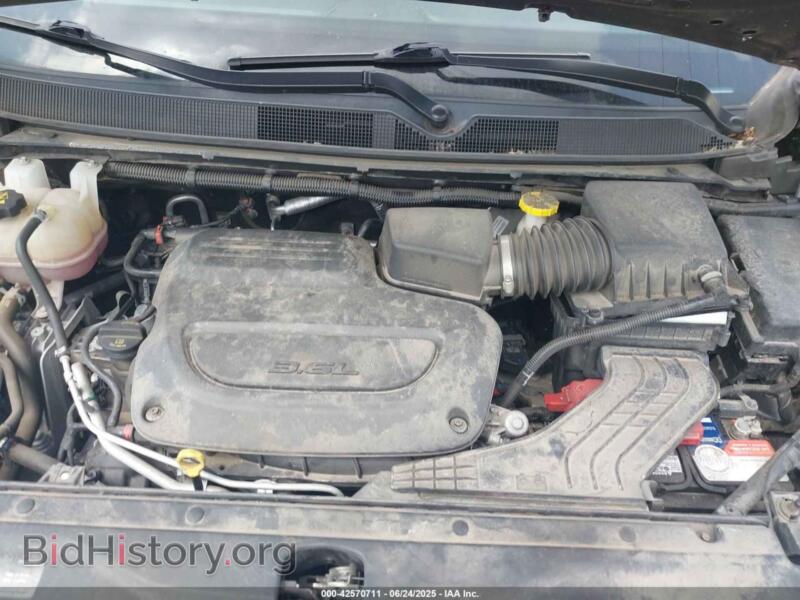 2020 Chrysler PACIFICA (VIN 2C4RC1GG2LR258750) — photo 10 of 16