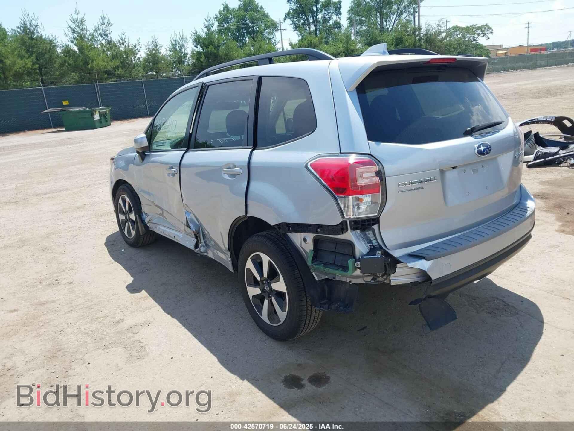 2017 SUBARU FORESTER - VIN: JF2SJAGC8HH802306 - Фото 3