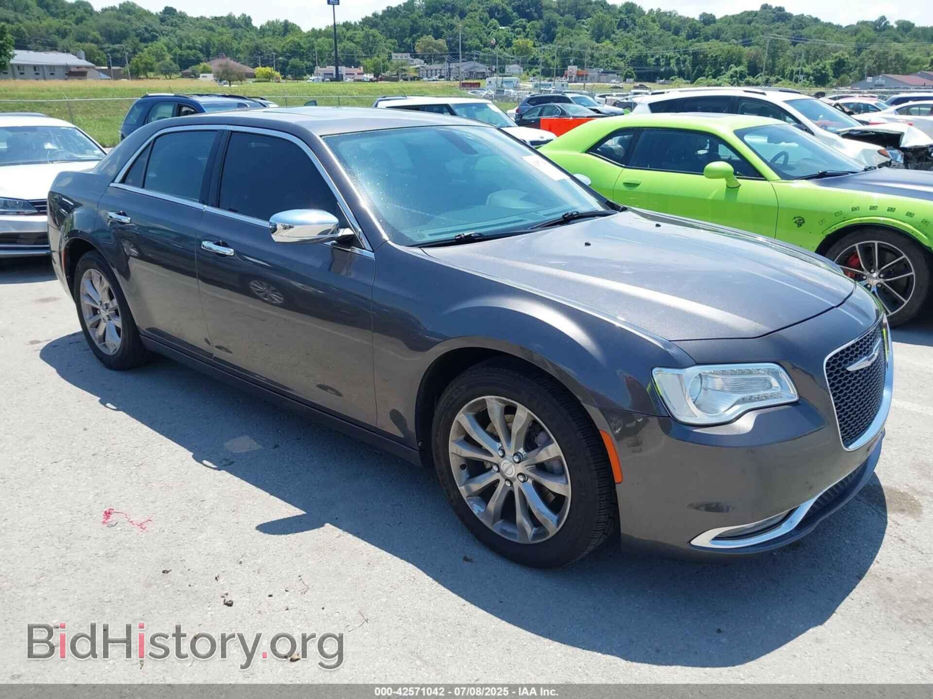 Фотография 2C3CCAKG7HH637483 - CHRYSLER 300C 2017