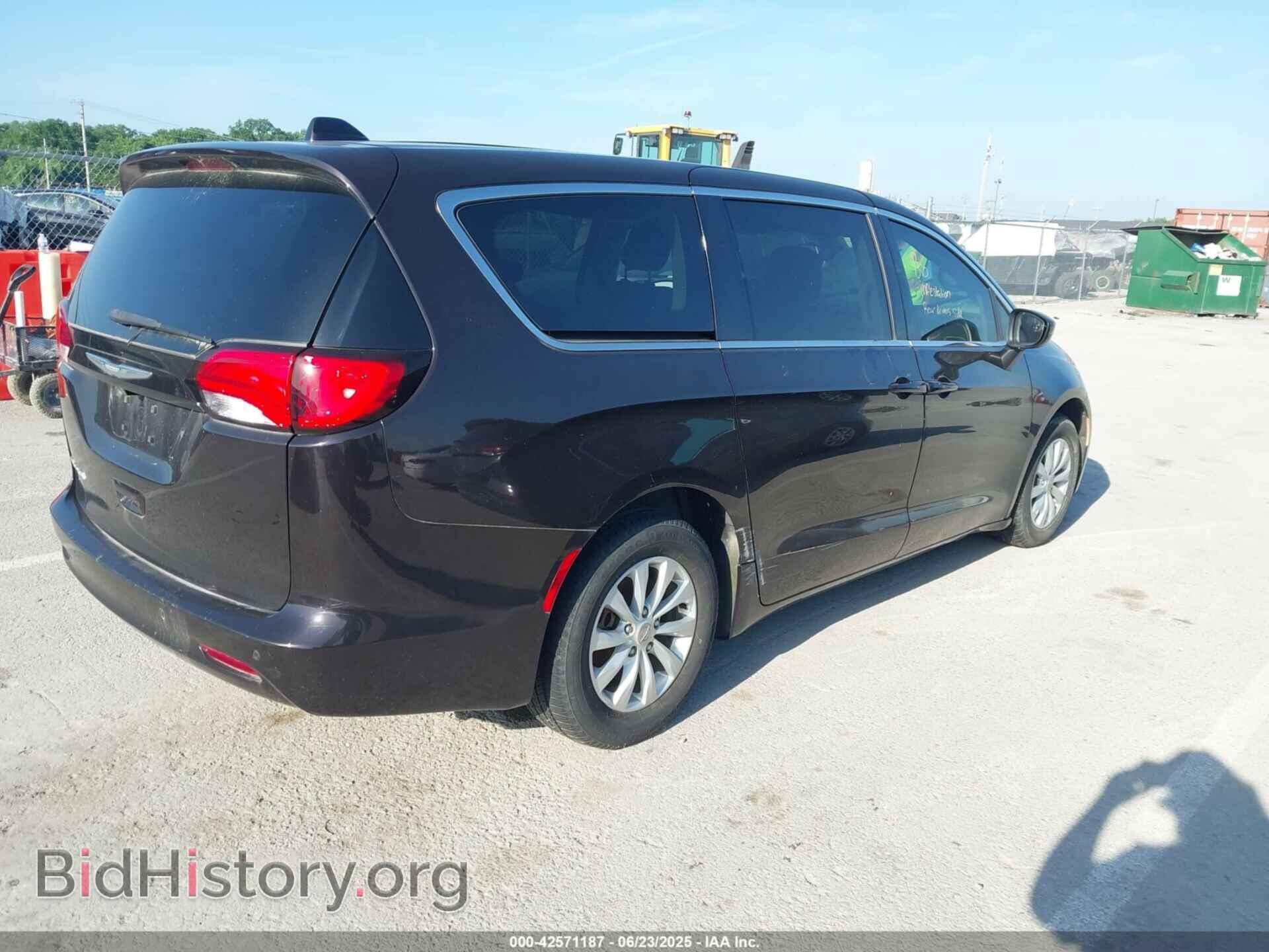 2017 CHRYSLER PACIFICA - VIN: 2C4RC1DG7HR705522 - Фото 4