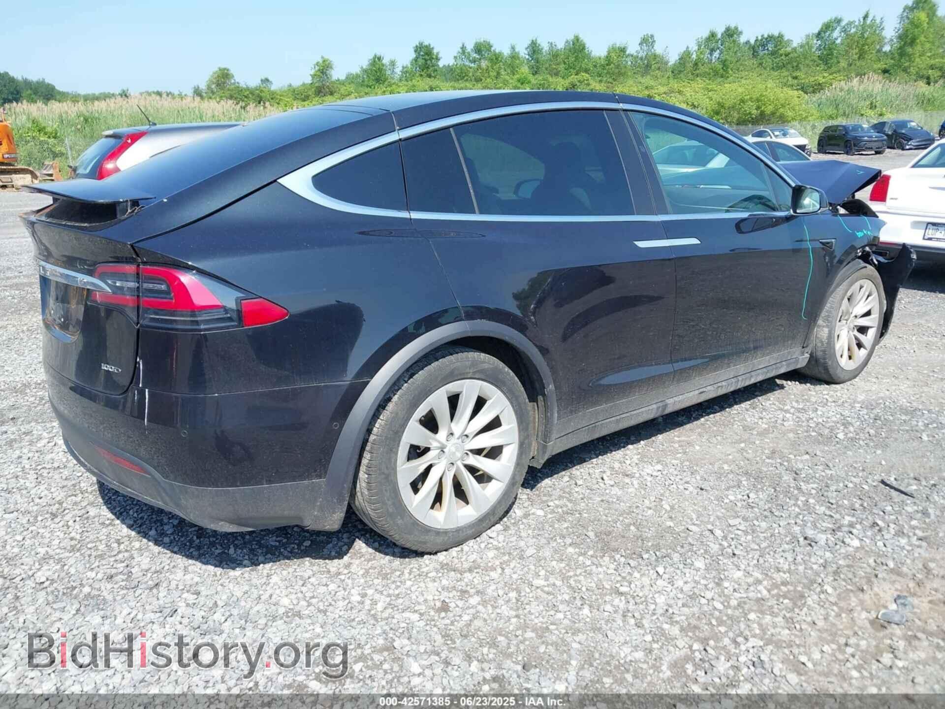 2017 TESLA MODEL X - VIN: 5YJXCAE25HF044112 - Фото 4