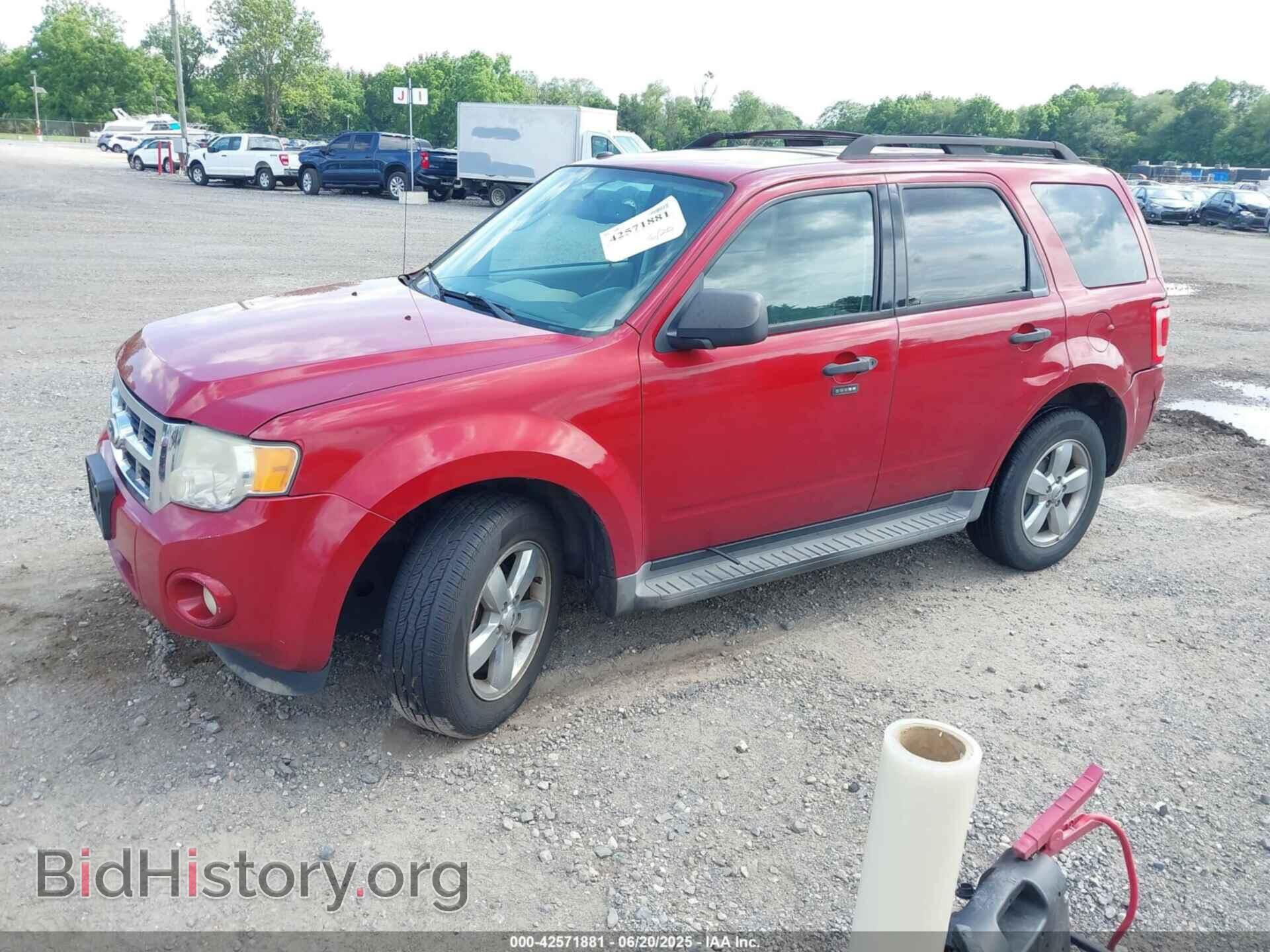2011 FORD ESCAPE - VIN: 1FMCU0D73BKB01223 - Фото 2