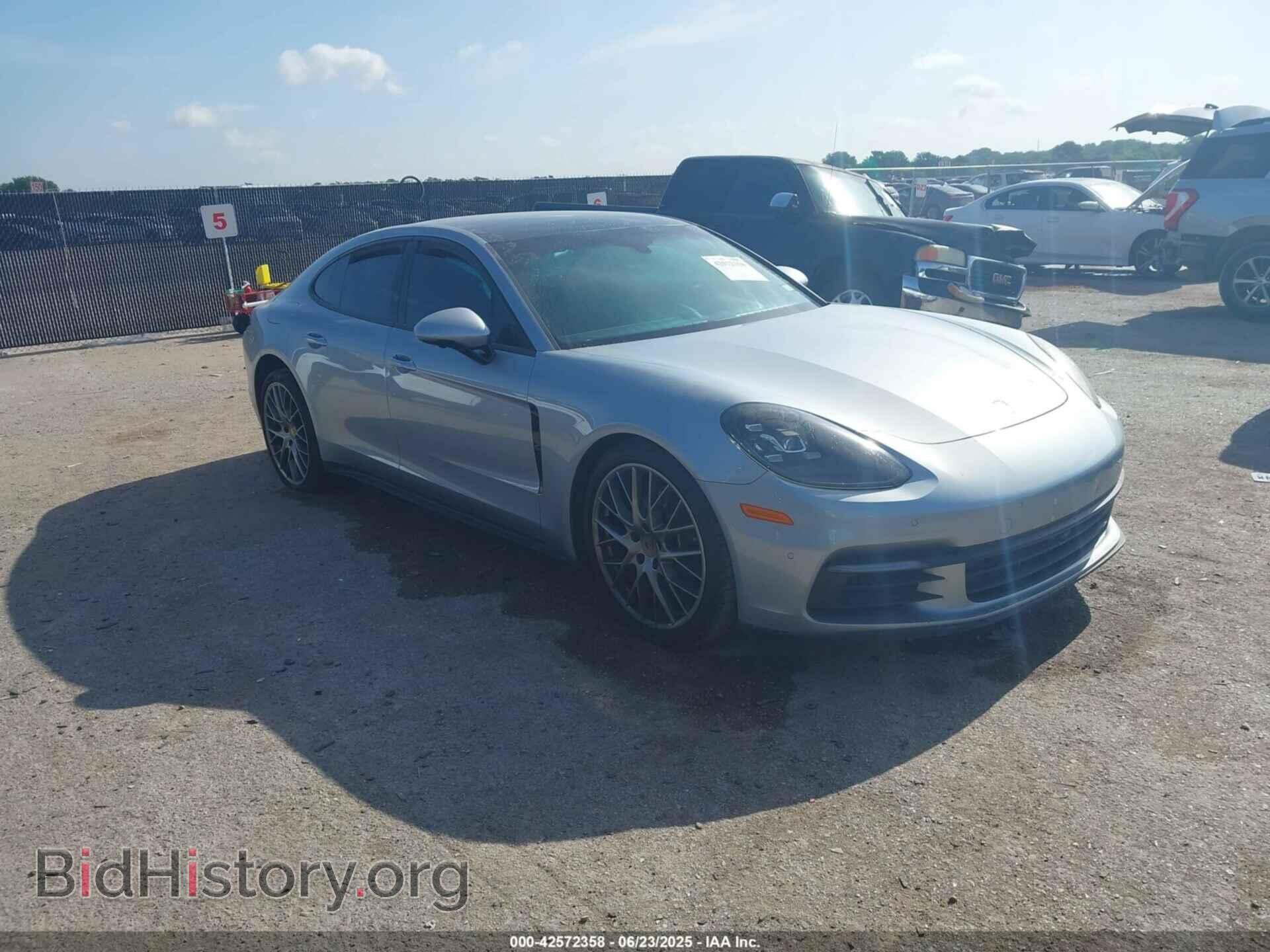 Photo WP0AA2A79KL102536 - PORSCHE PANAMERA 2019