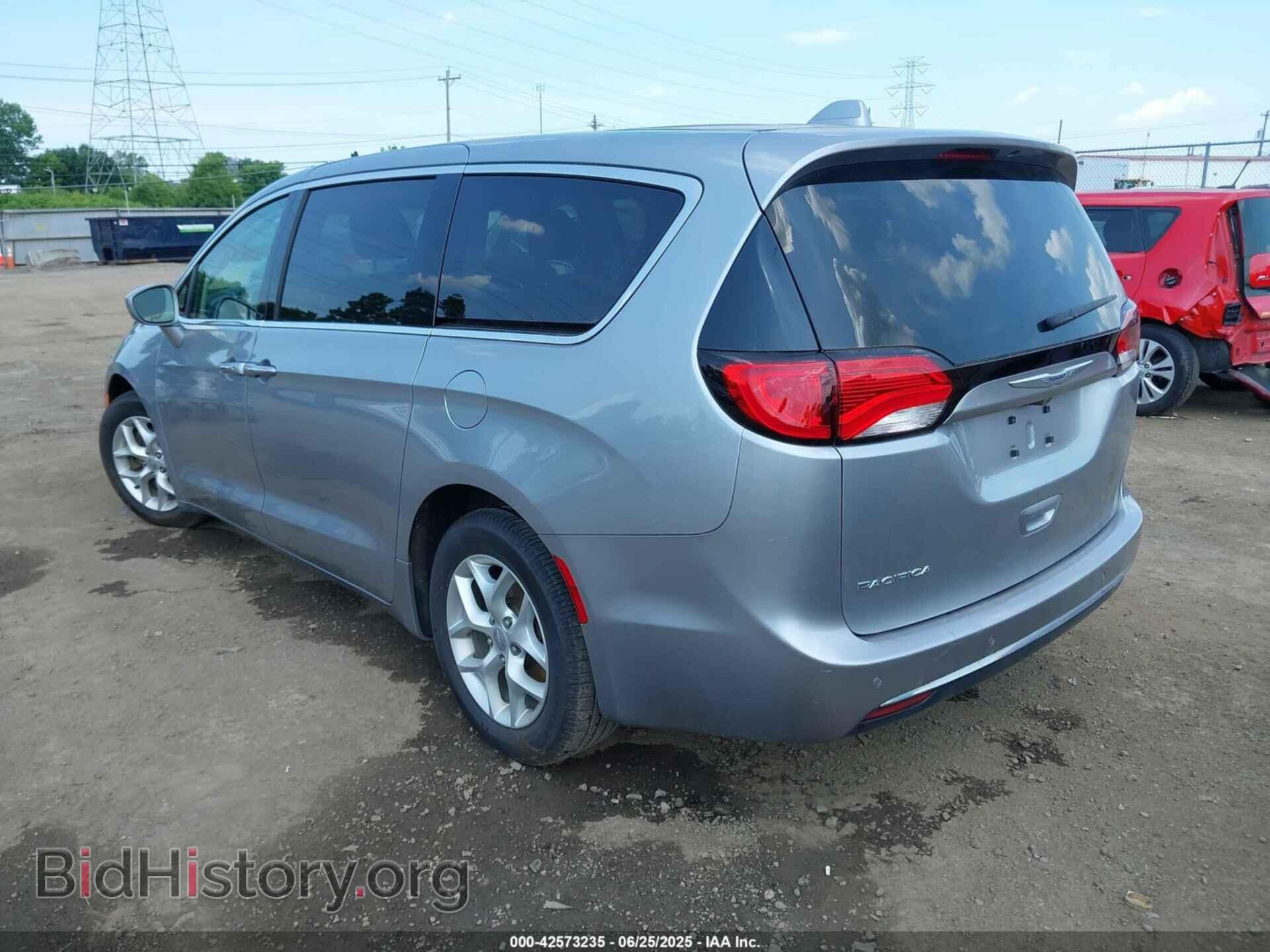 2018 CHRYSLER PACIFICA - VIN: 2C4RC1FG9JR104549 - Photo 3