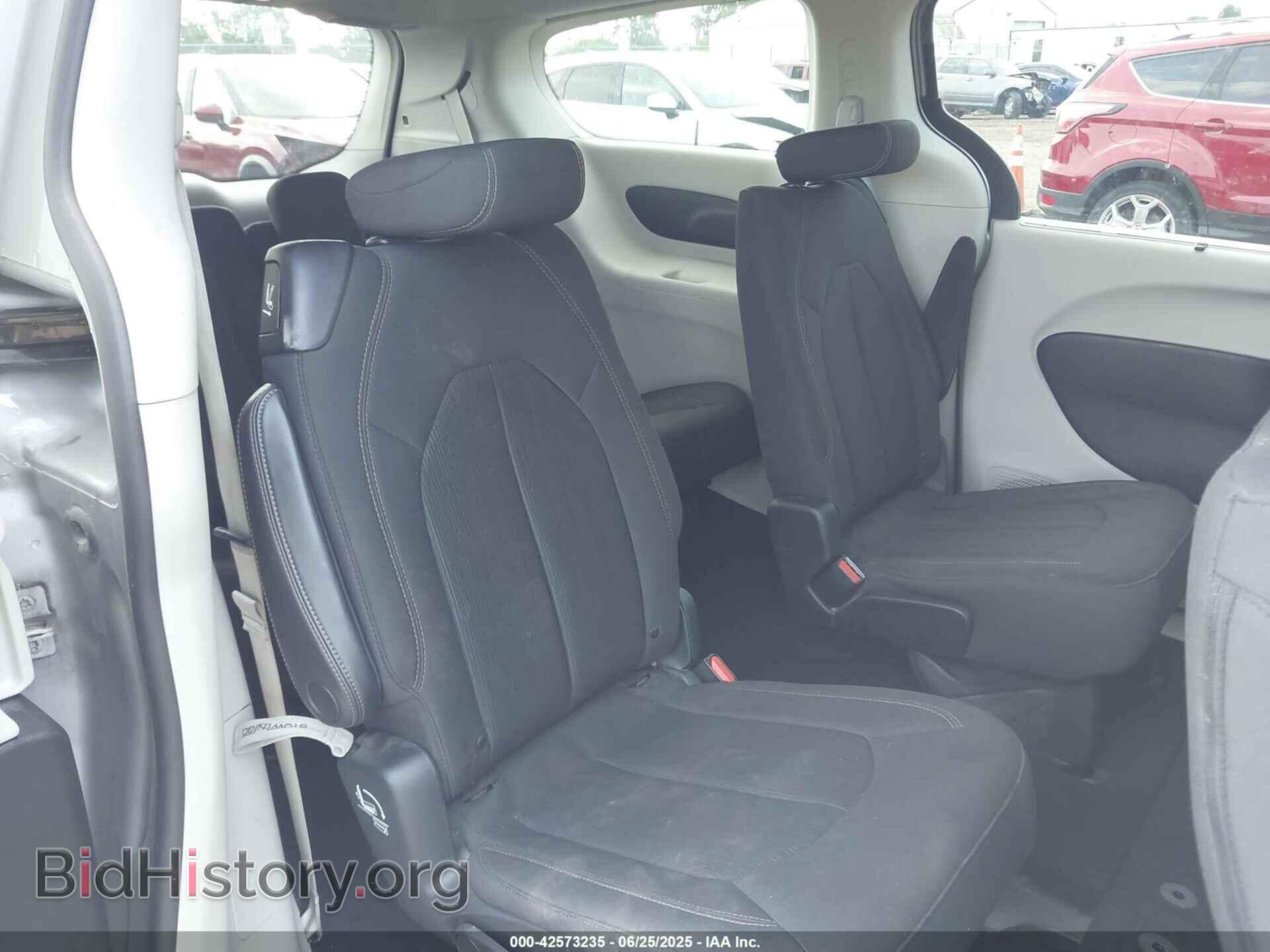 2018 CHRYSLER PACIFICA - VIN: 2C4RC1FG9JR104549 - Photo 8