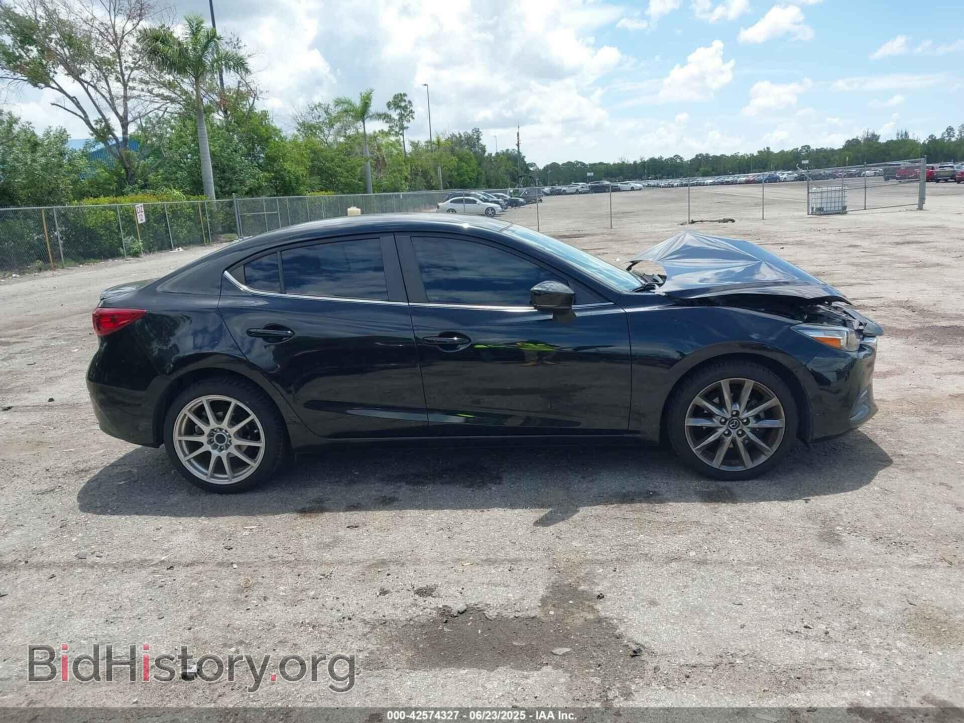 2018 MAZDA MAZDA3 - VIN: 3MZBN1V38JM250407 - Фото 13