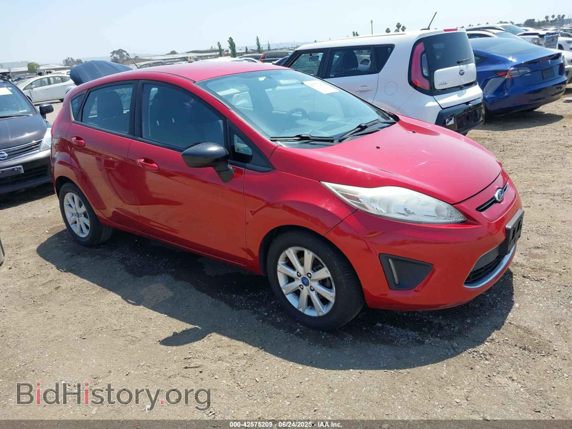 Photo 3FADP4EJ2BM223832 - FORD FIESTA 2011