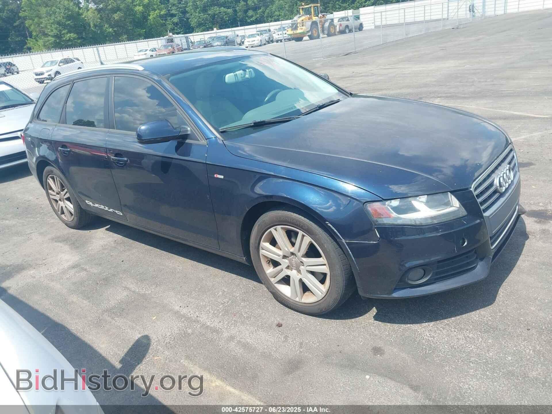 Фотография WAUSFAFL0AA036018 - AUDI A4 2010