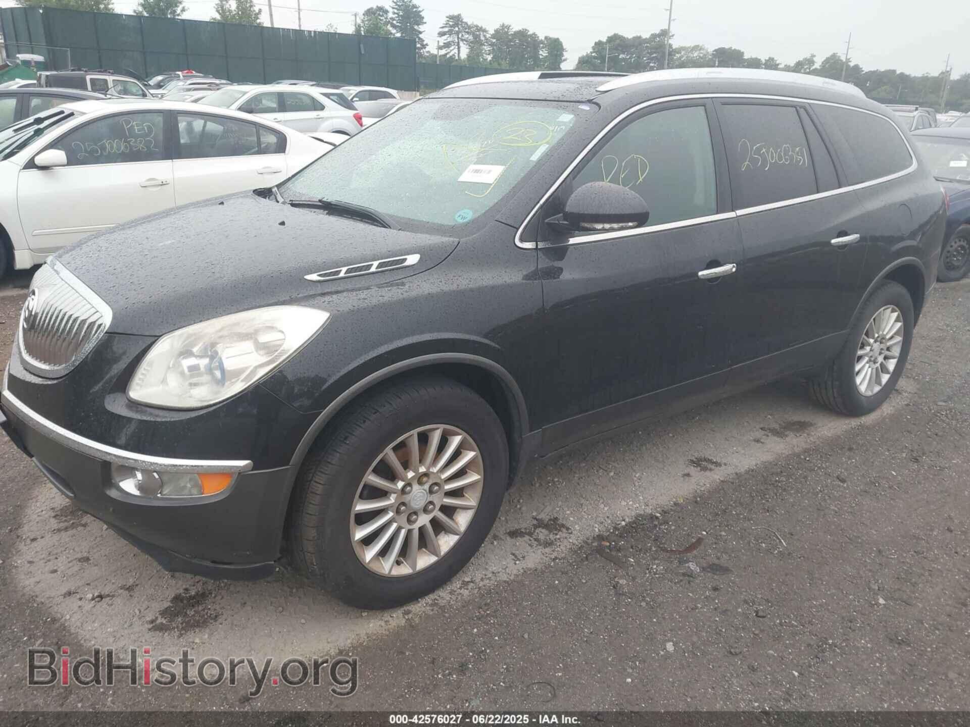2011 BUICK ENCLAVE - VIN: 5GAKVBED8BJ405216 - Фото 2