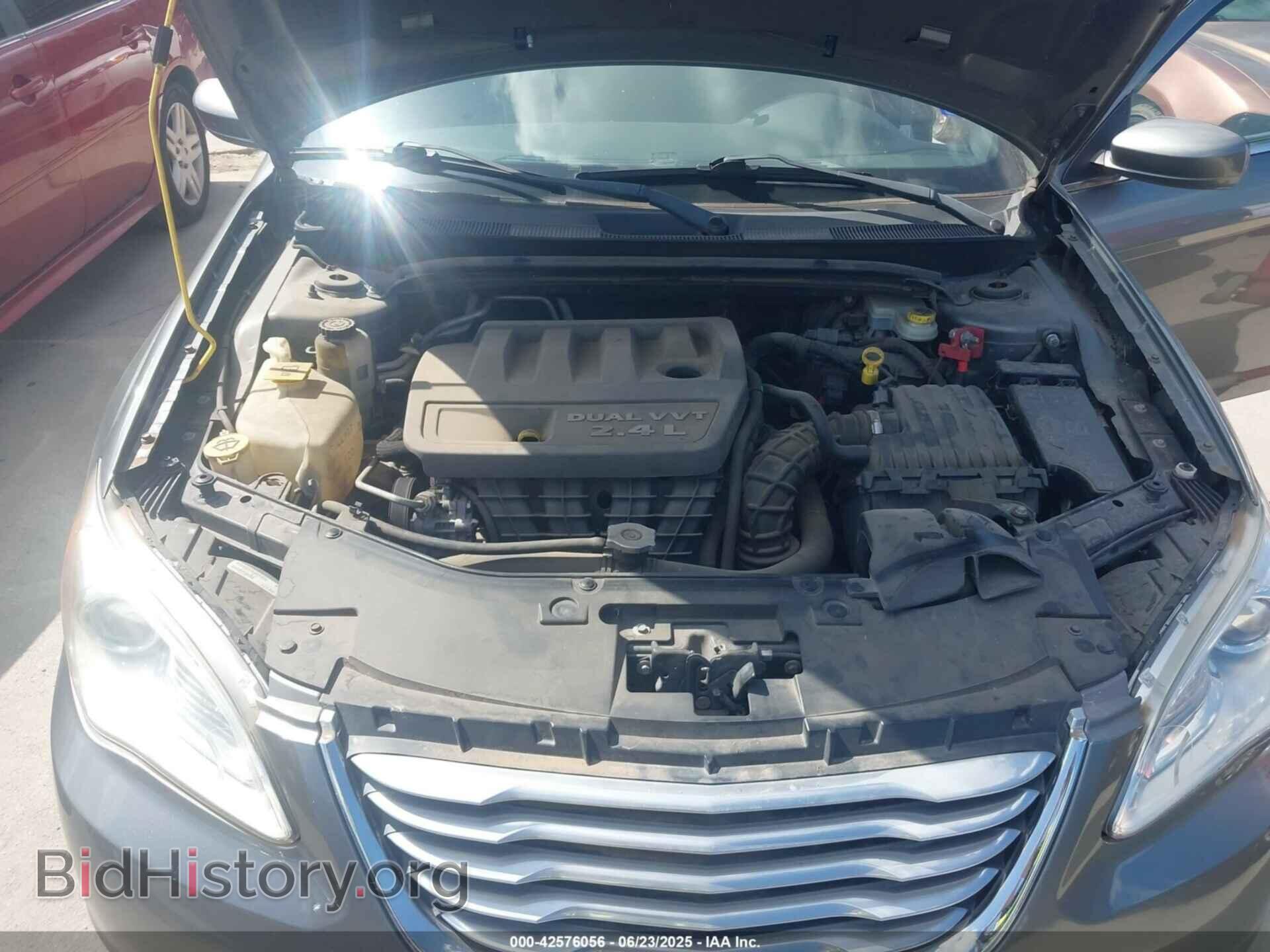 2012 CHRYSLER 200 - VIN: 1C3CCBAB9CN113893 - Фото 10