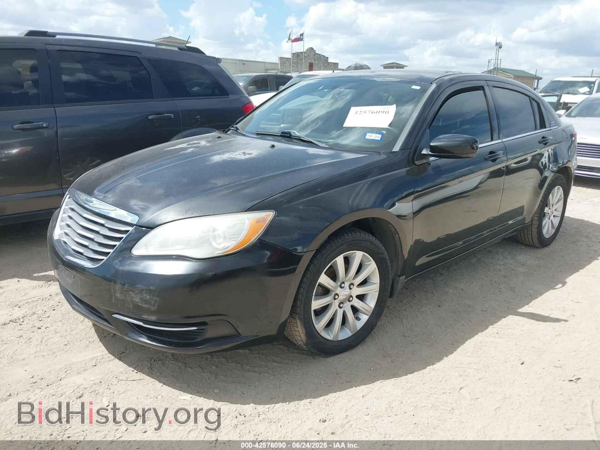 2013 CHRYSLER 200 - VIN: 1C3CCBBB6DN500949 - Фото 2