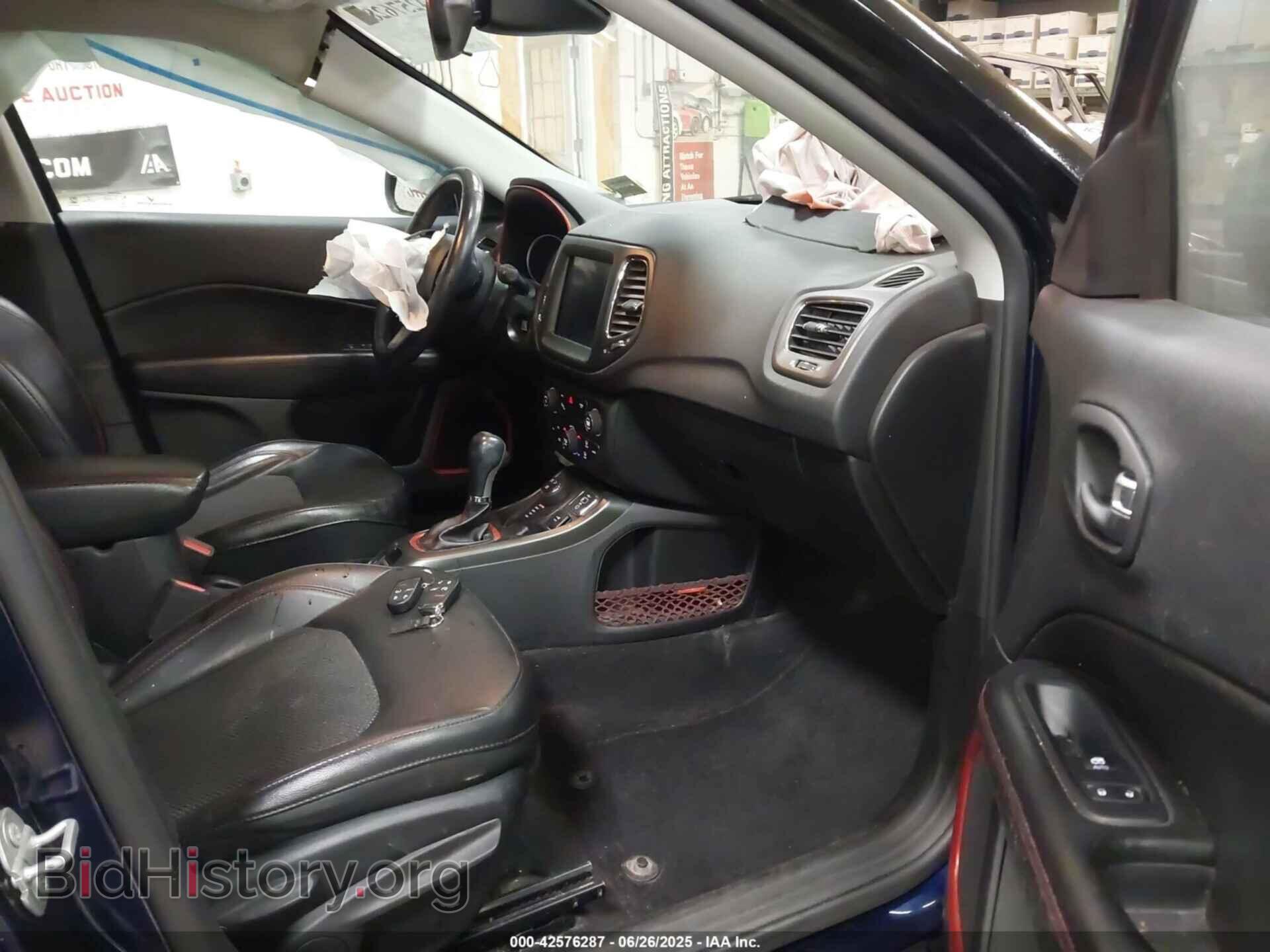 2019 JEEP COMPASS - VIN: 3C4NJDDB0KT709054 - Фото 5