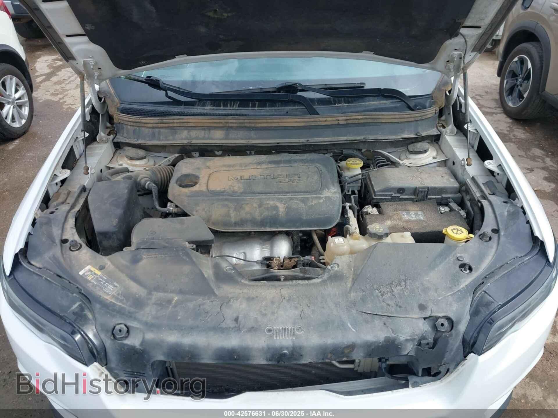 2020 JEEP CHEROKEE - VIN: 1C4PJLLB0LD643102 - Фото 10