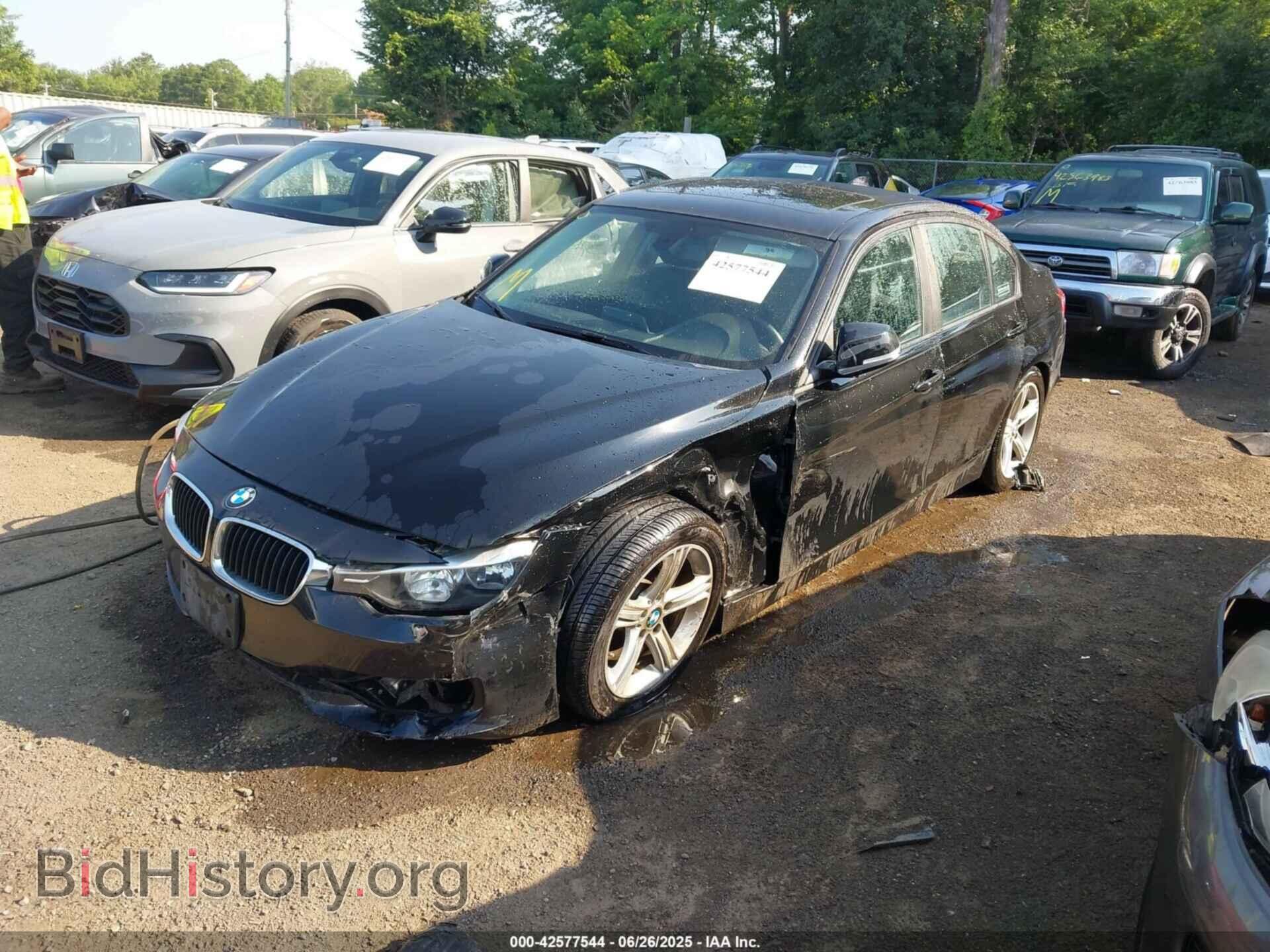 2013 BMW 320I - VIN: WBA3C3C53DF979221 - Фото 2