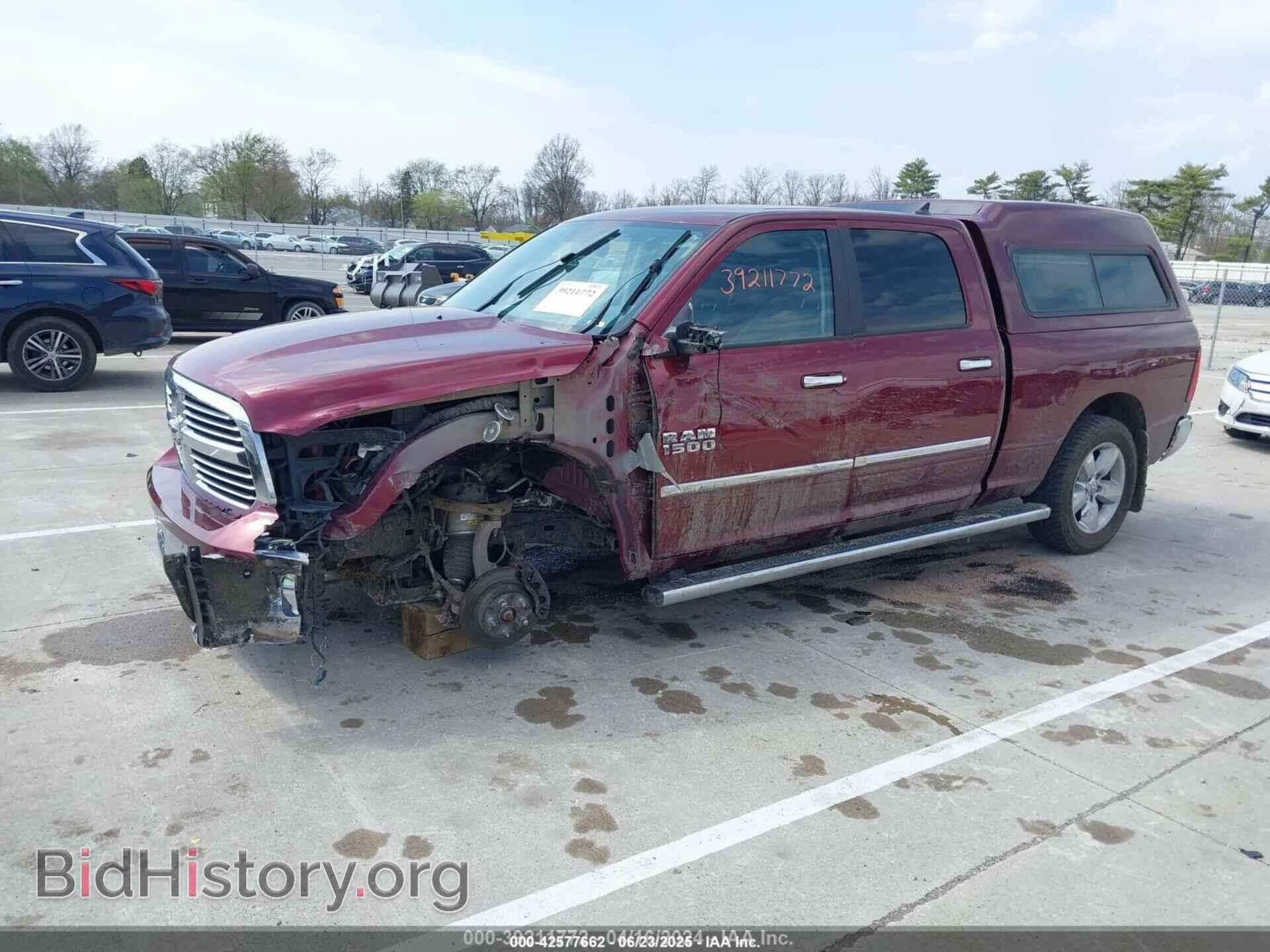 2017 RAM 1500 - VIN: 1C6RR7TT3HS756991 - Фото 2