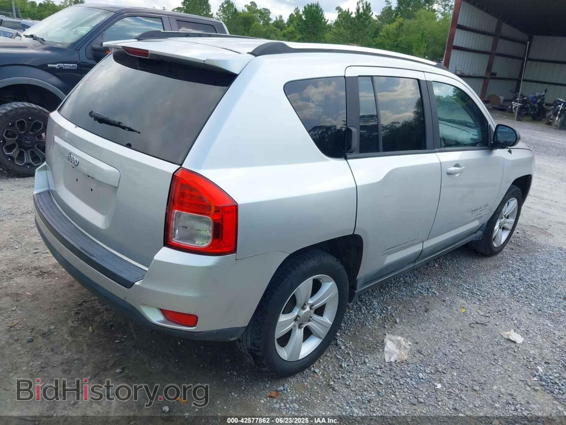 2011 JEEP COMPASS - VIN: 1J4NT1FA2BD286331 - Photo 4