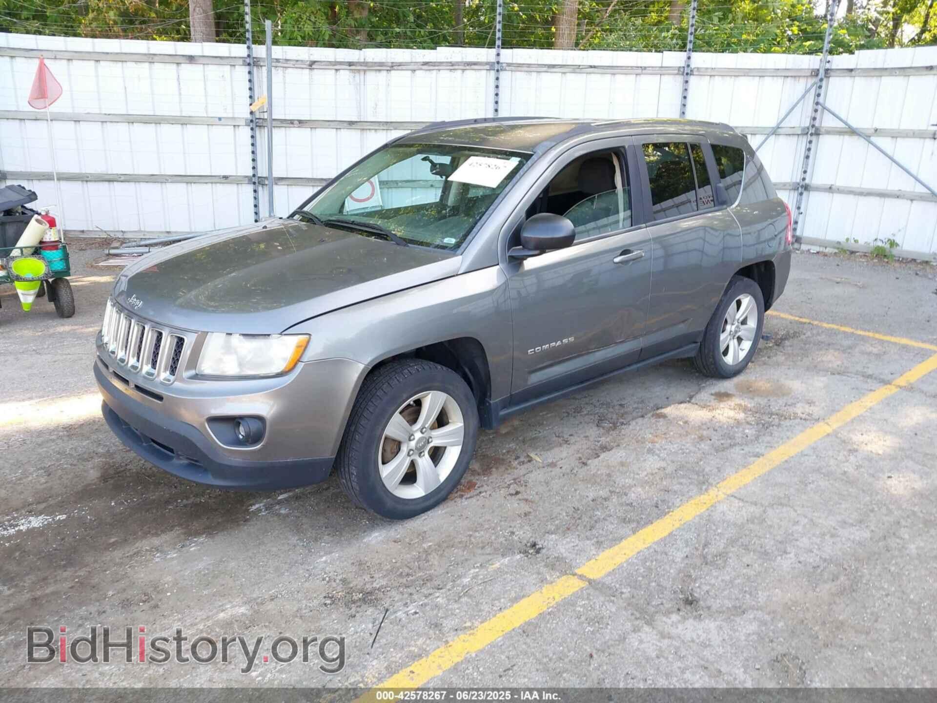 2012 JEEP COMPASS - VIN: 1C4NJCEBXCD685328 - Photo 2