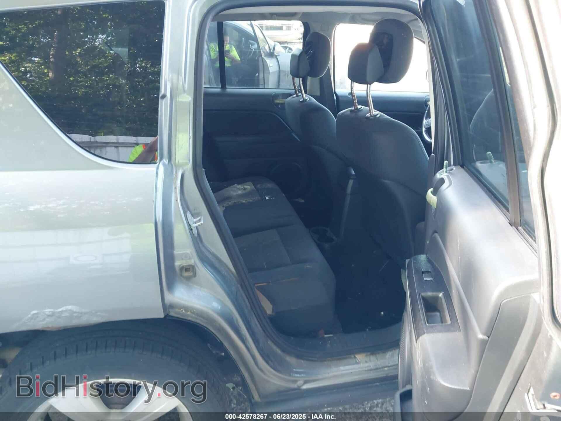 2012 JEEP COMPASS - VIN: 1C4NJCEBXCD685328 - Photo 8